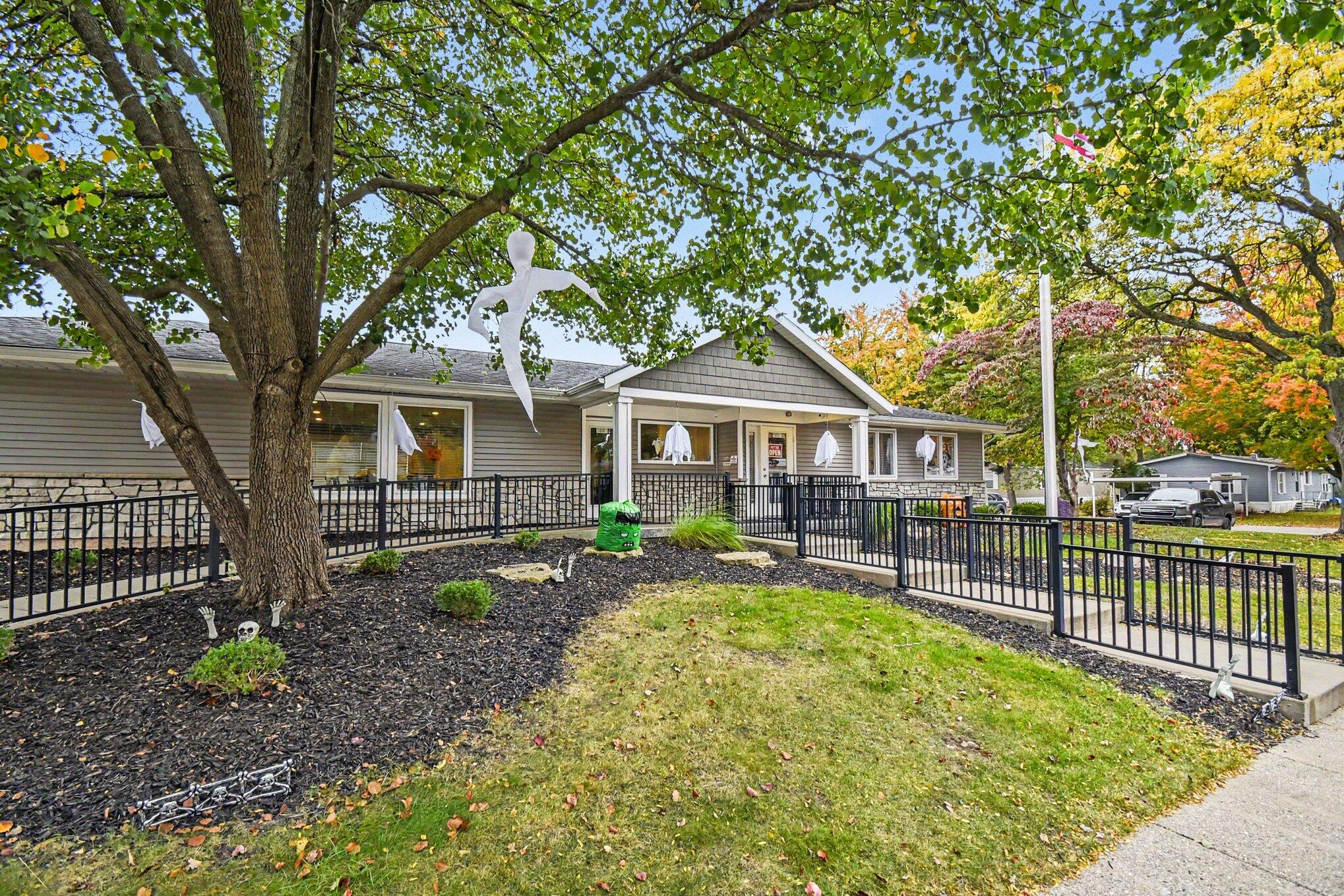 471 N Kippen Drive SE Grand Rapids MI 49548