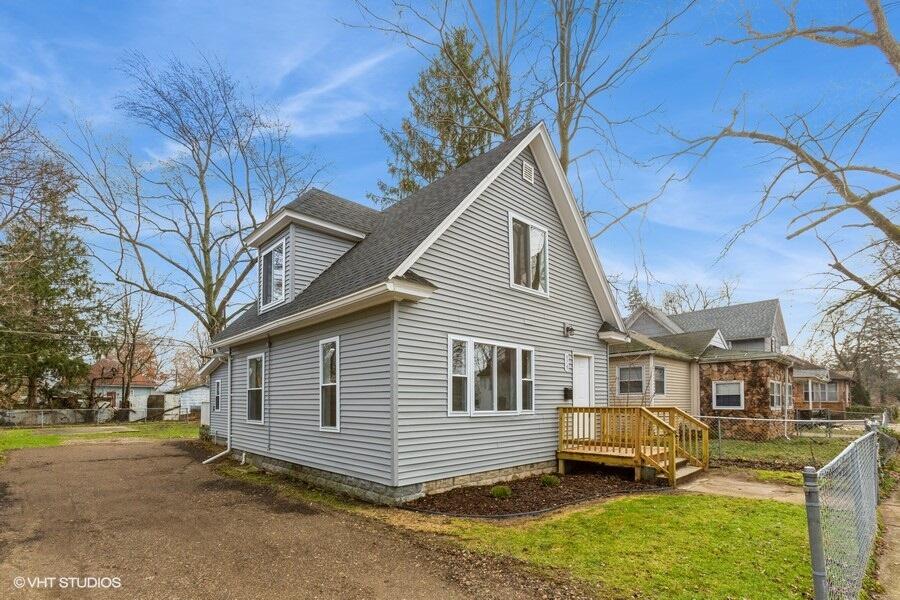 979 Lavette Avenue Benton Harbor MI 49022