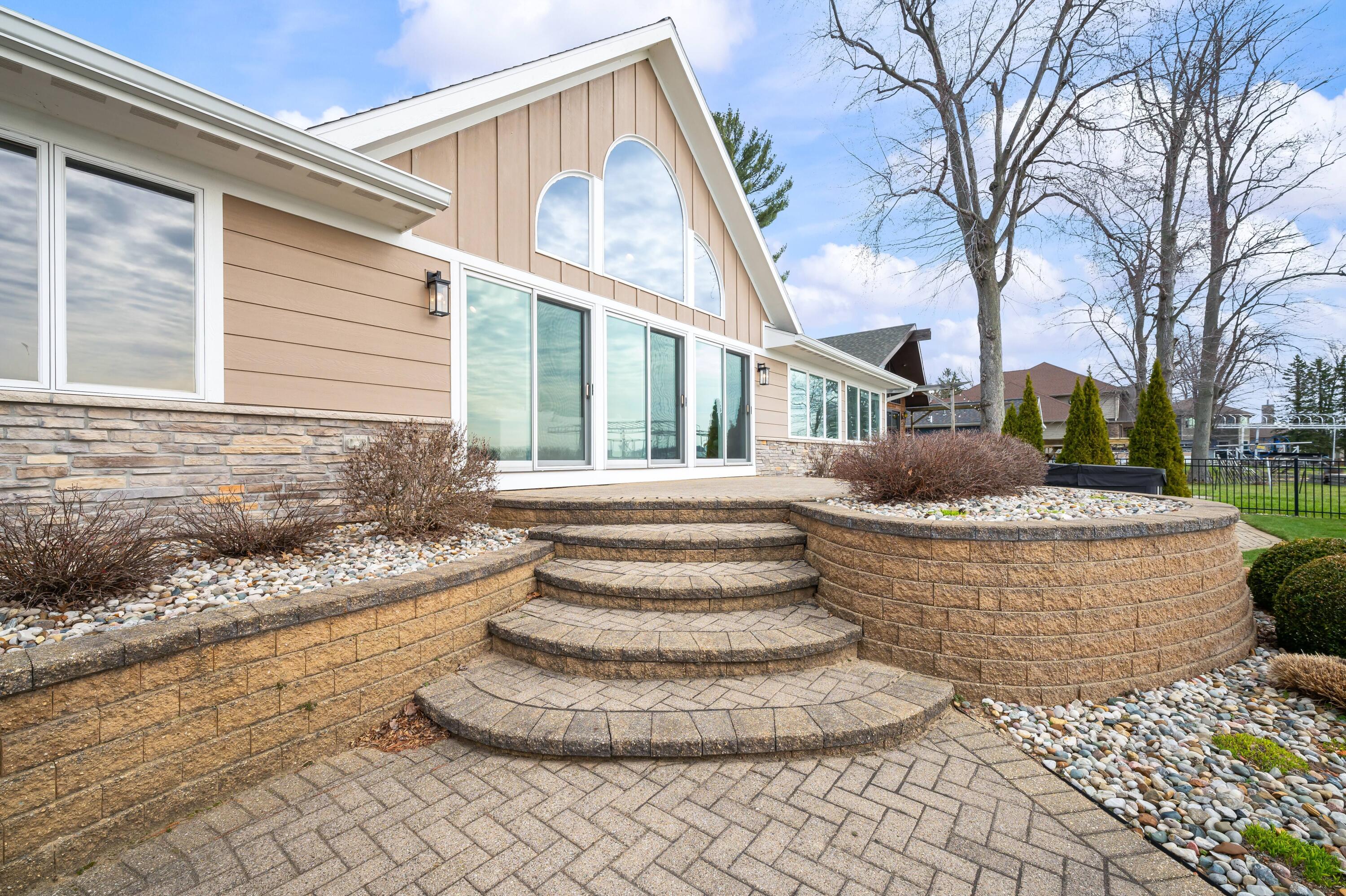 5363 Paw Paw Lake Road Coloma MI 49038