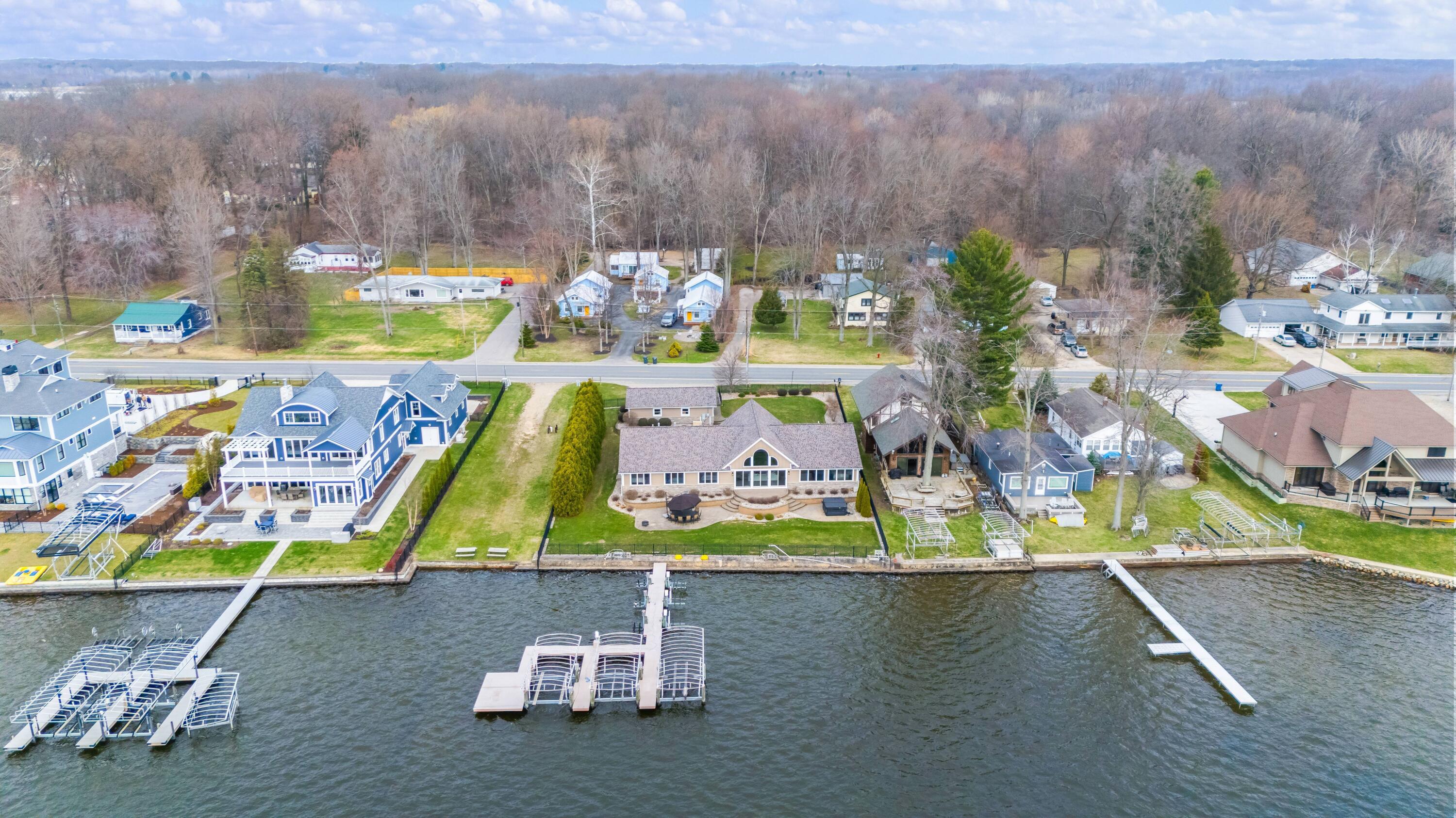 5363 Paw Paw Lake Road Coloma MI 49038