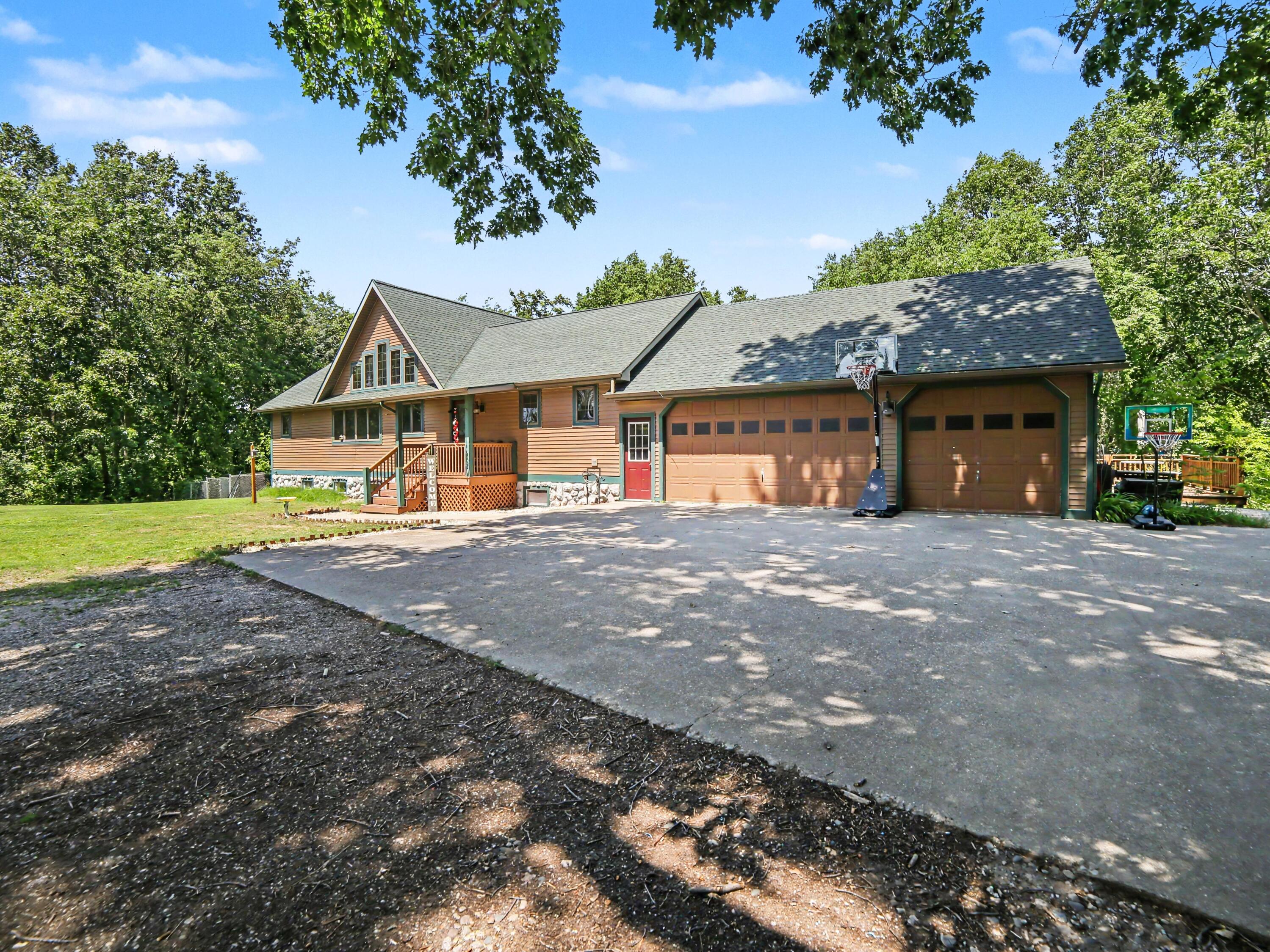 1824 S Pere Marquette Highway Ludington MI 49431