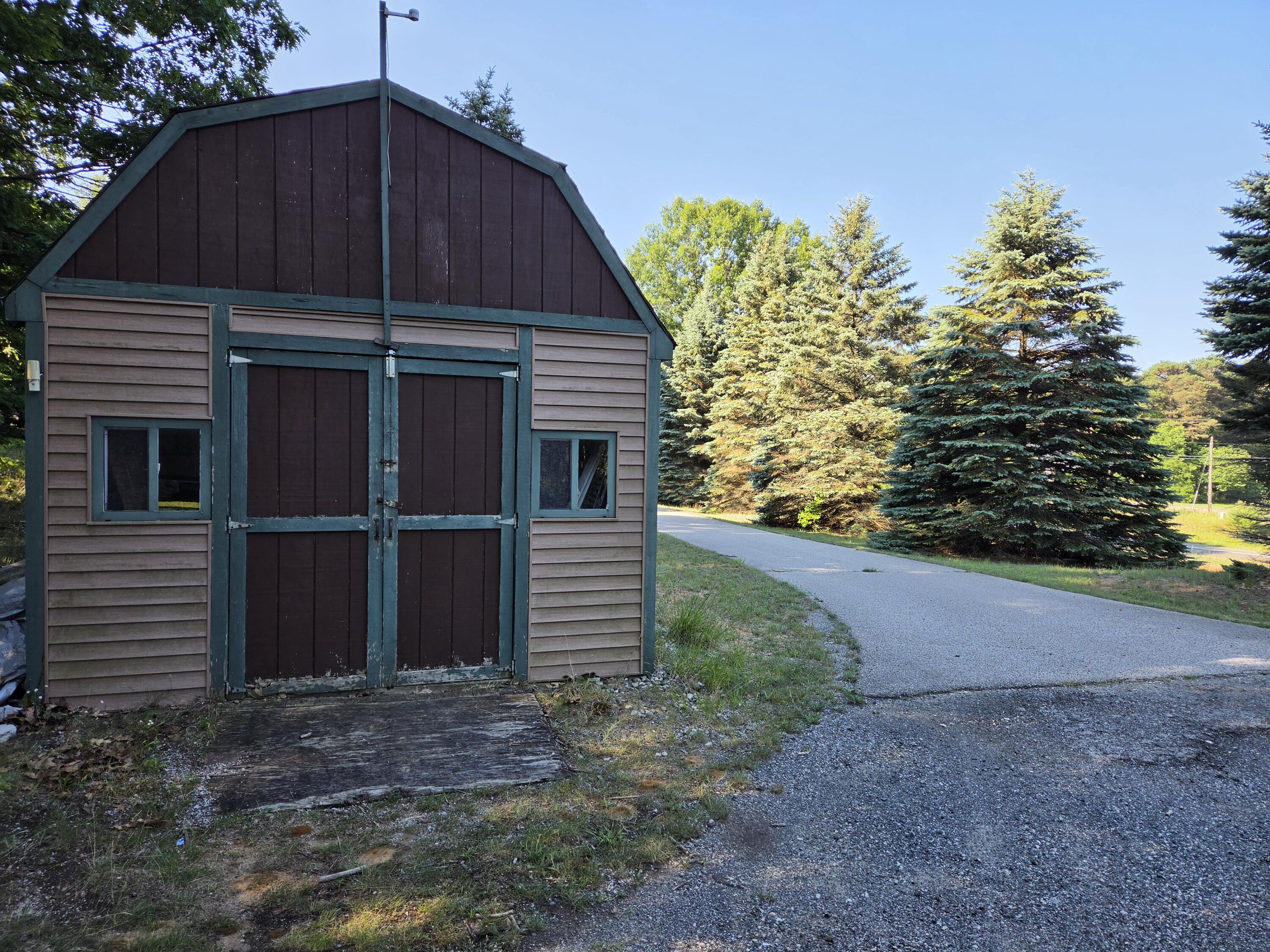 1824 S Pere Marquette Highway Ludington MI 49431