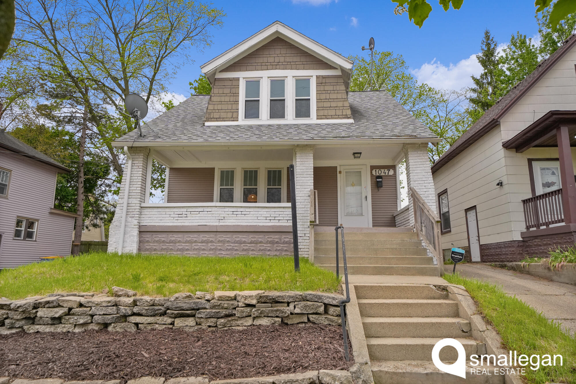 1047 Dallas Avenue SE Grand Rapids MI 49507