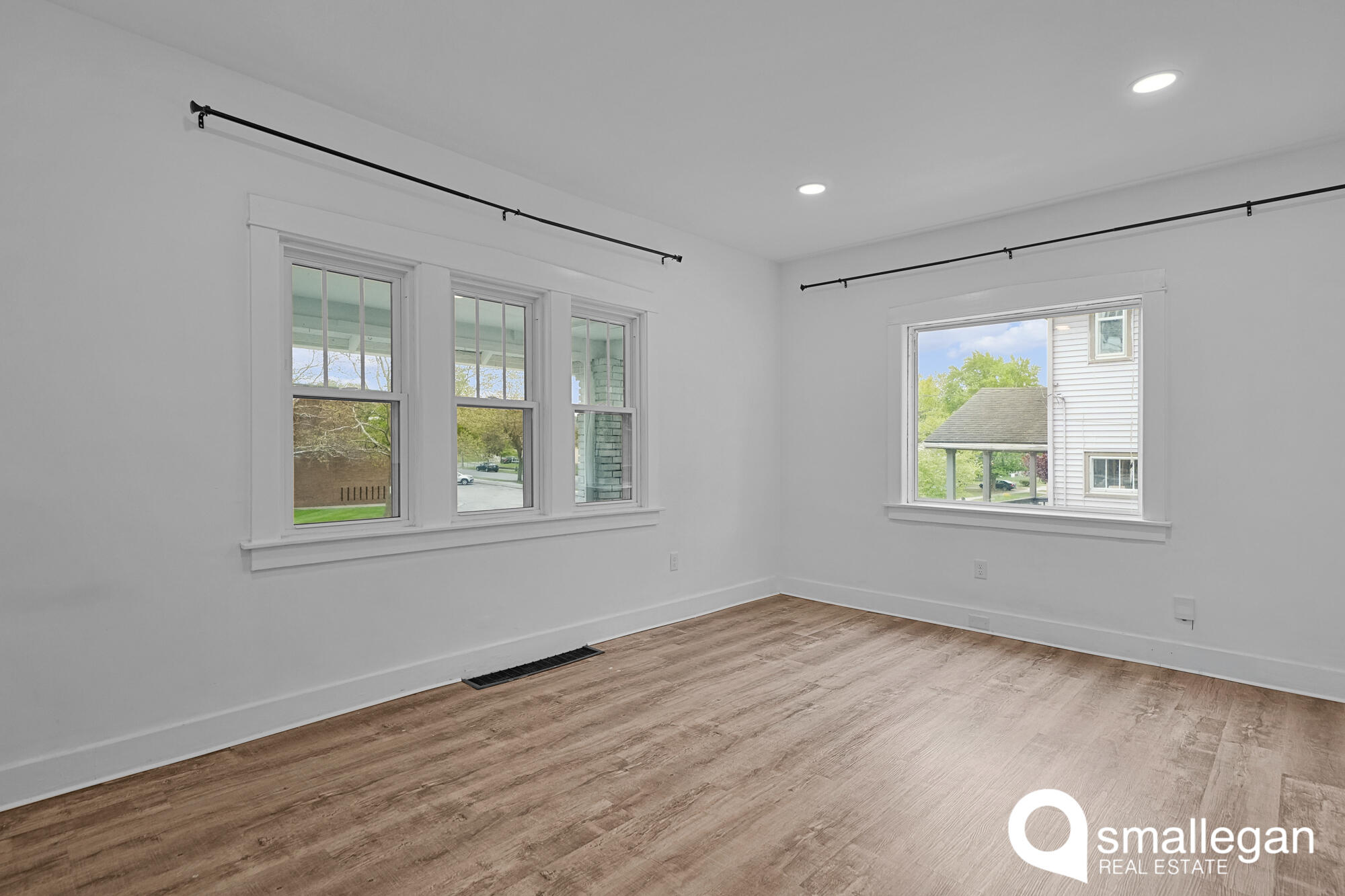 1047 Dallas Avenue SE Grand Rapids MI 49507