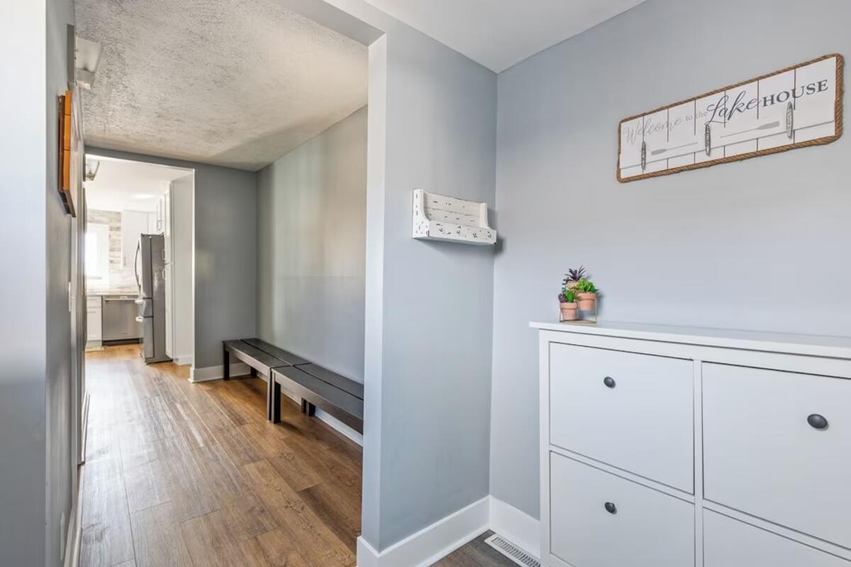 21557 Lake Street Cassopolis MI 49031