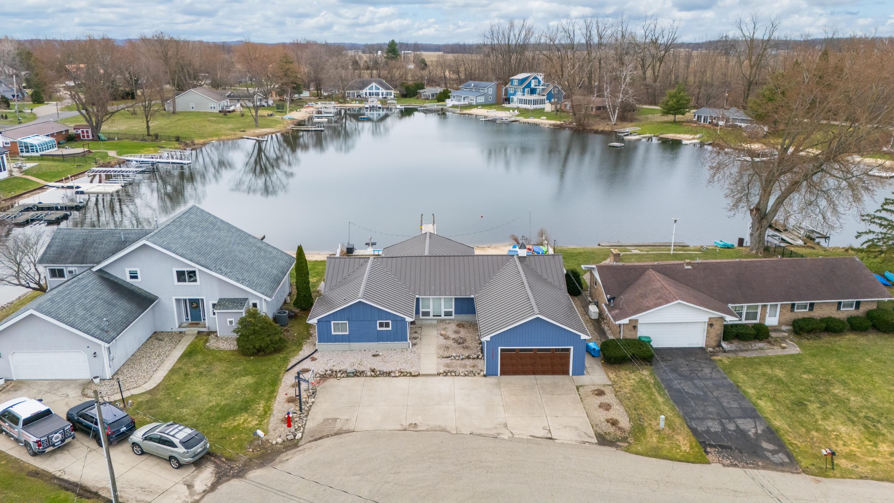 21557 Lake Street Cassopolis MI 49031