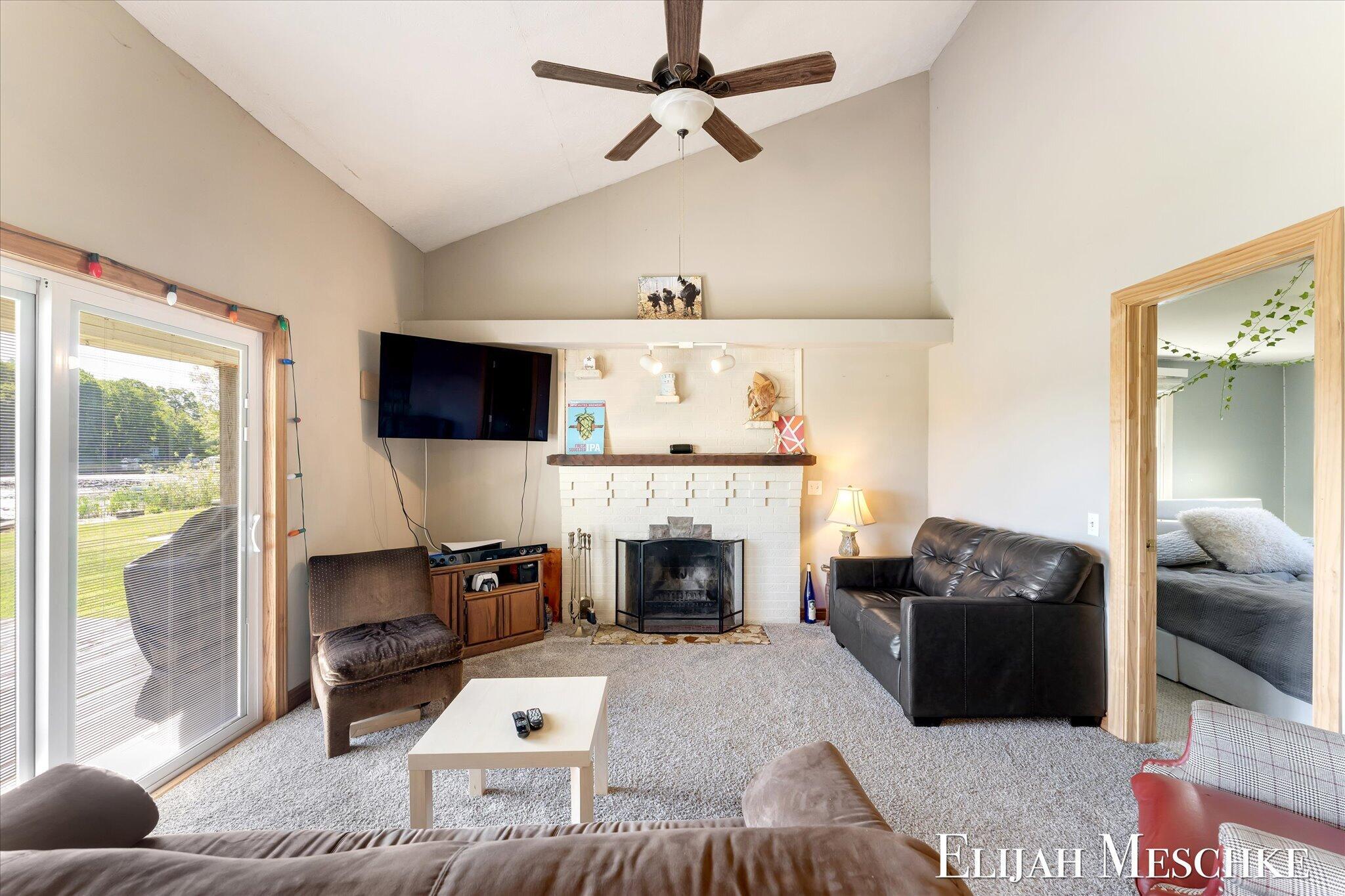 10207 Poplar Drive NE Rockford MI 49341