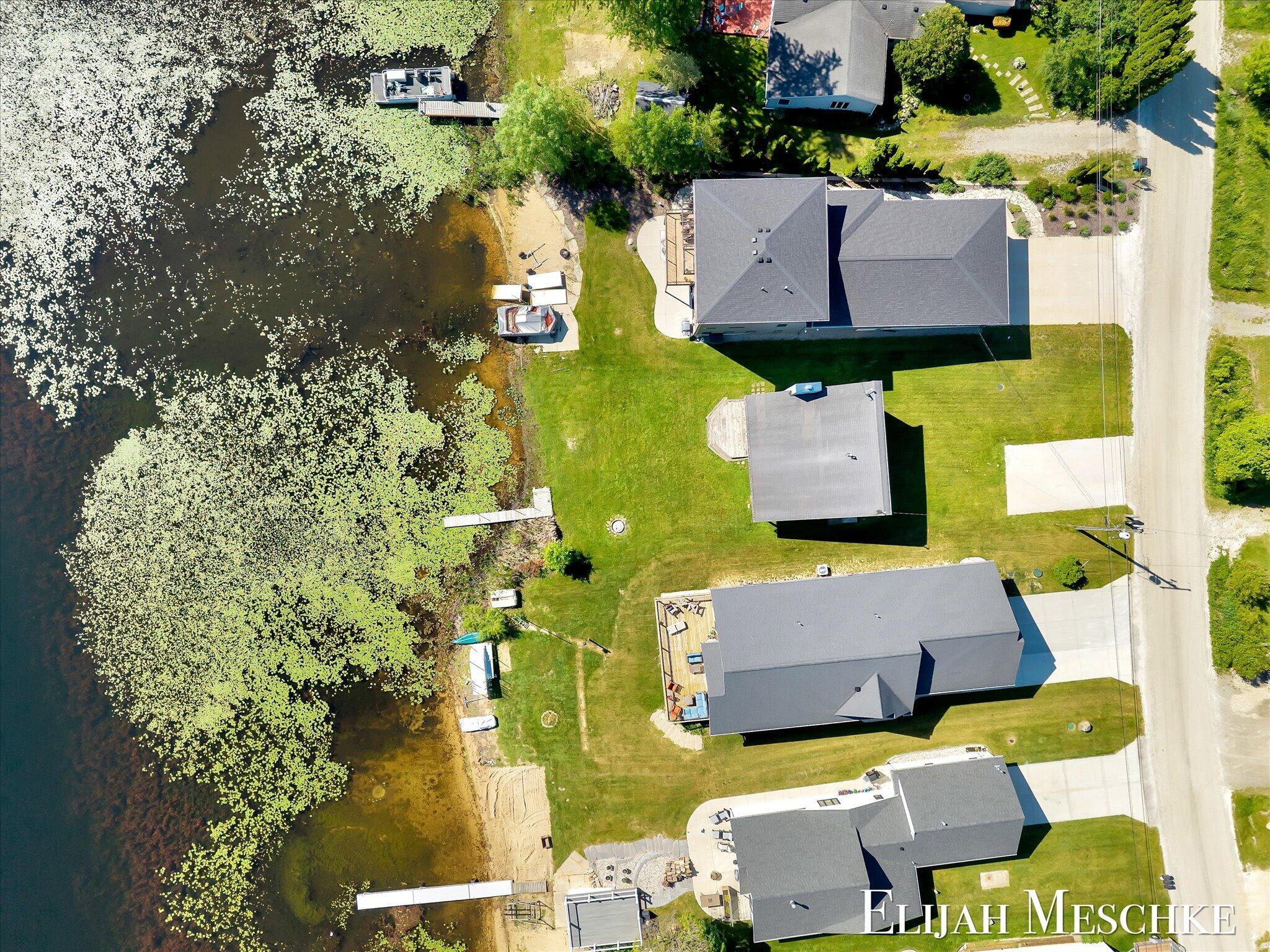 10207 Poplar Drive NE Rockford MI 49341
