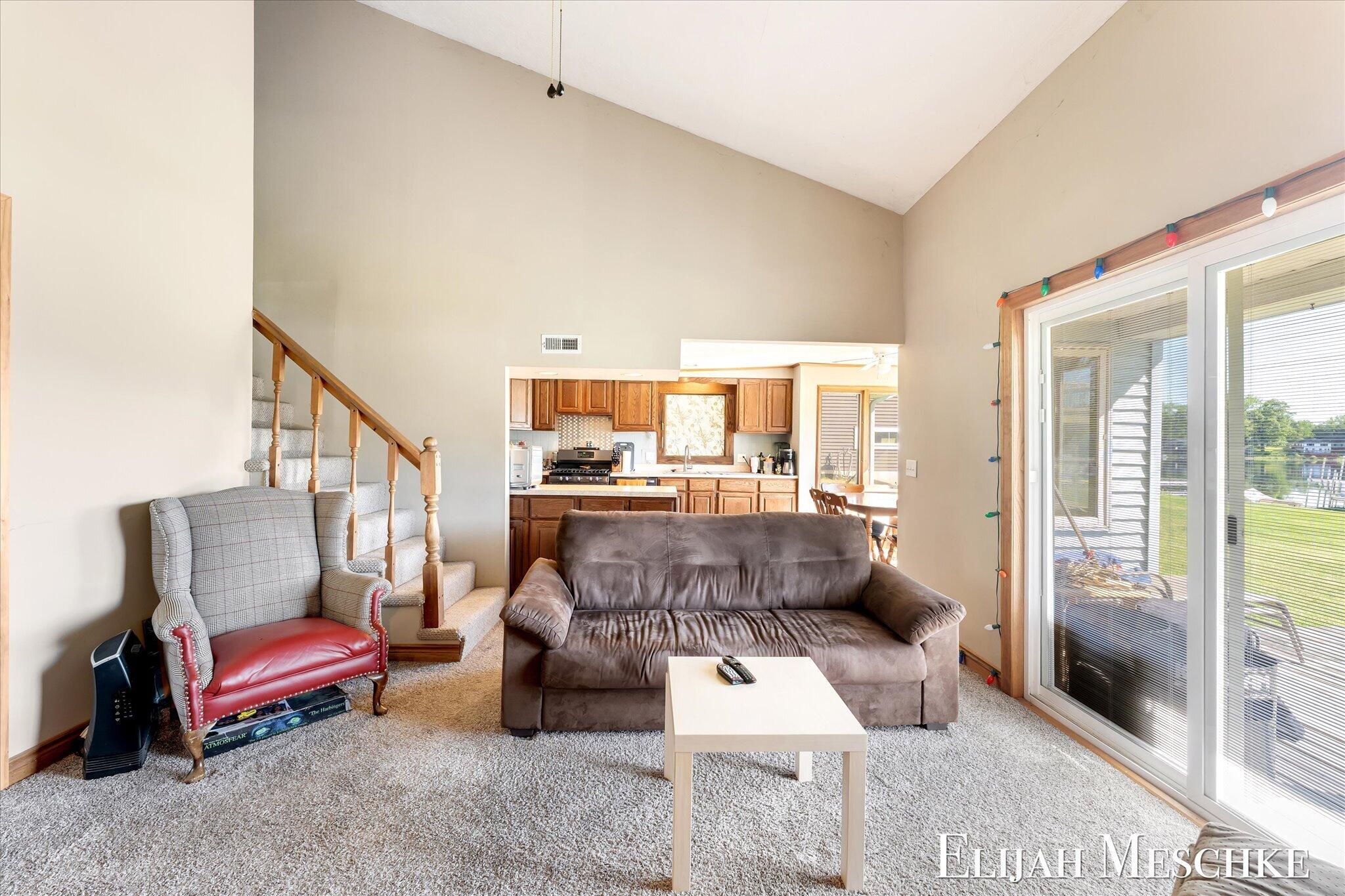 10207 Poplar Drive NE Rockford MI 49341