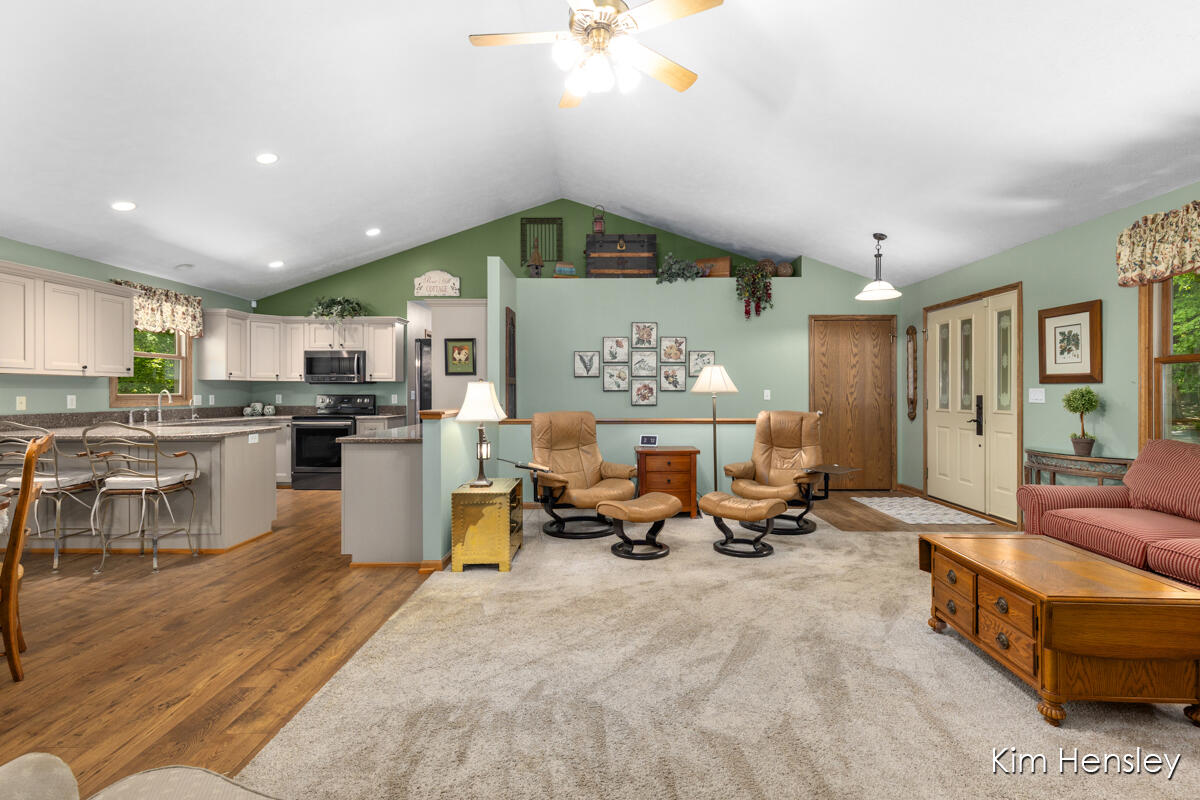 8160 Oakview Ridge Drive NE Rockford MI 49341