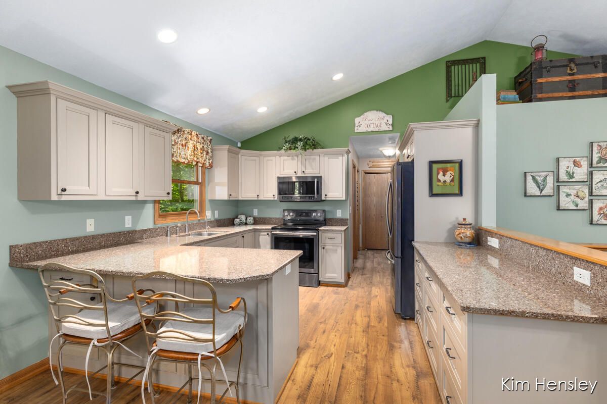 8160 Oakview Ridge Drive NE Rockford MI 49341