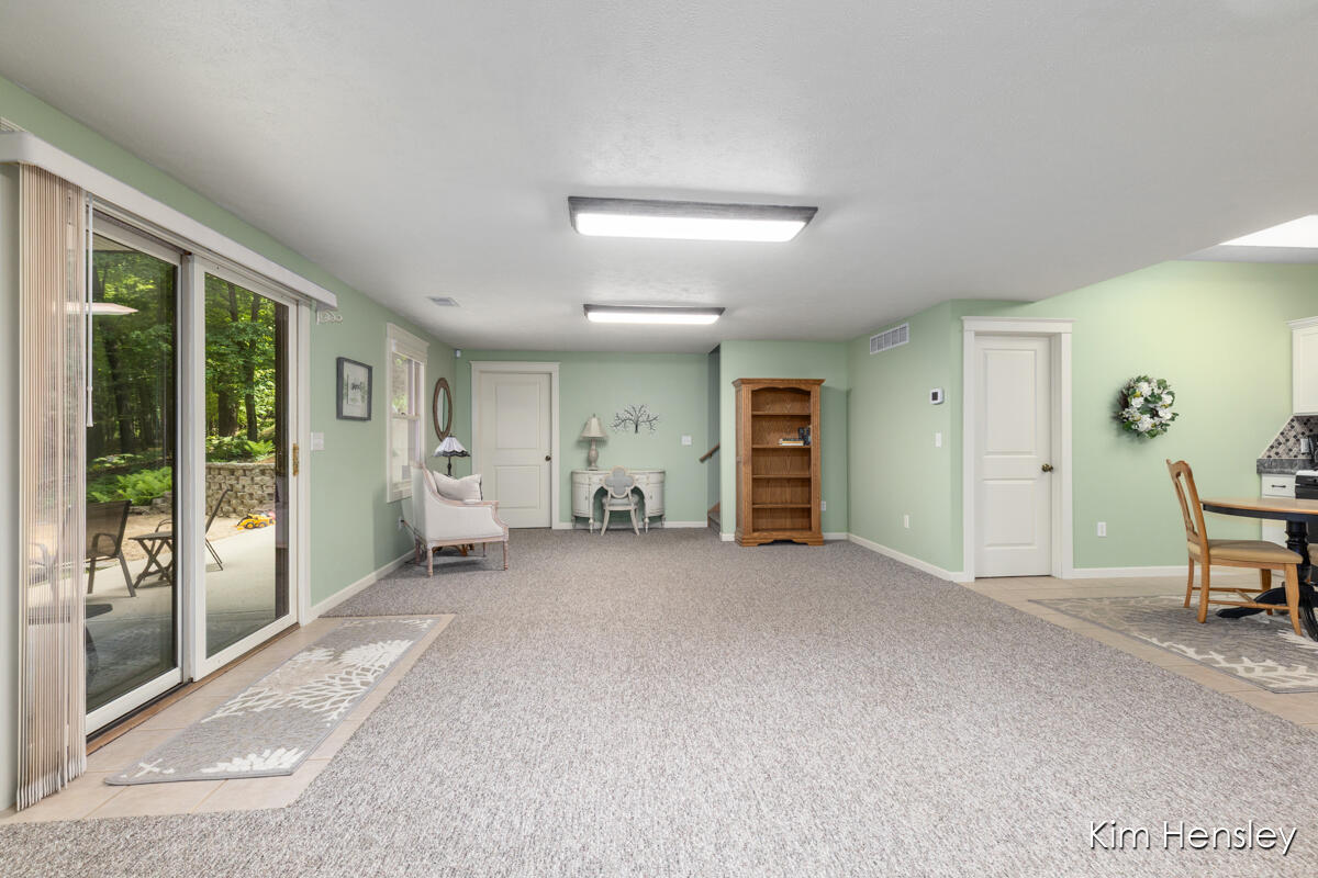 8160 Oakview Ridge Drive NE Rockford MI 49341