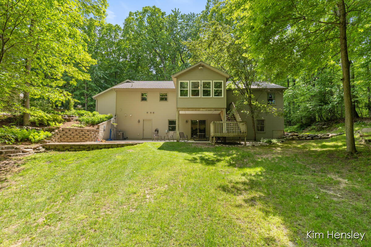 8160 Oakview Ridge Drive NE Rockford MI 49341