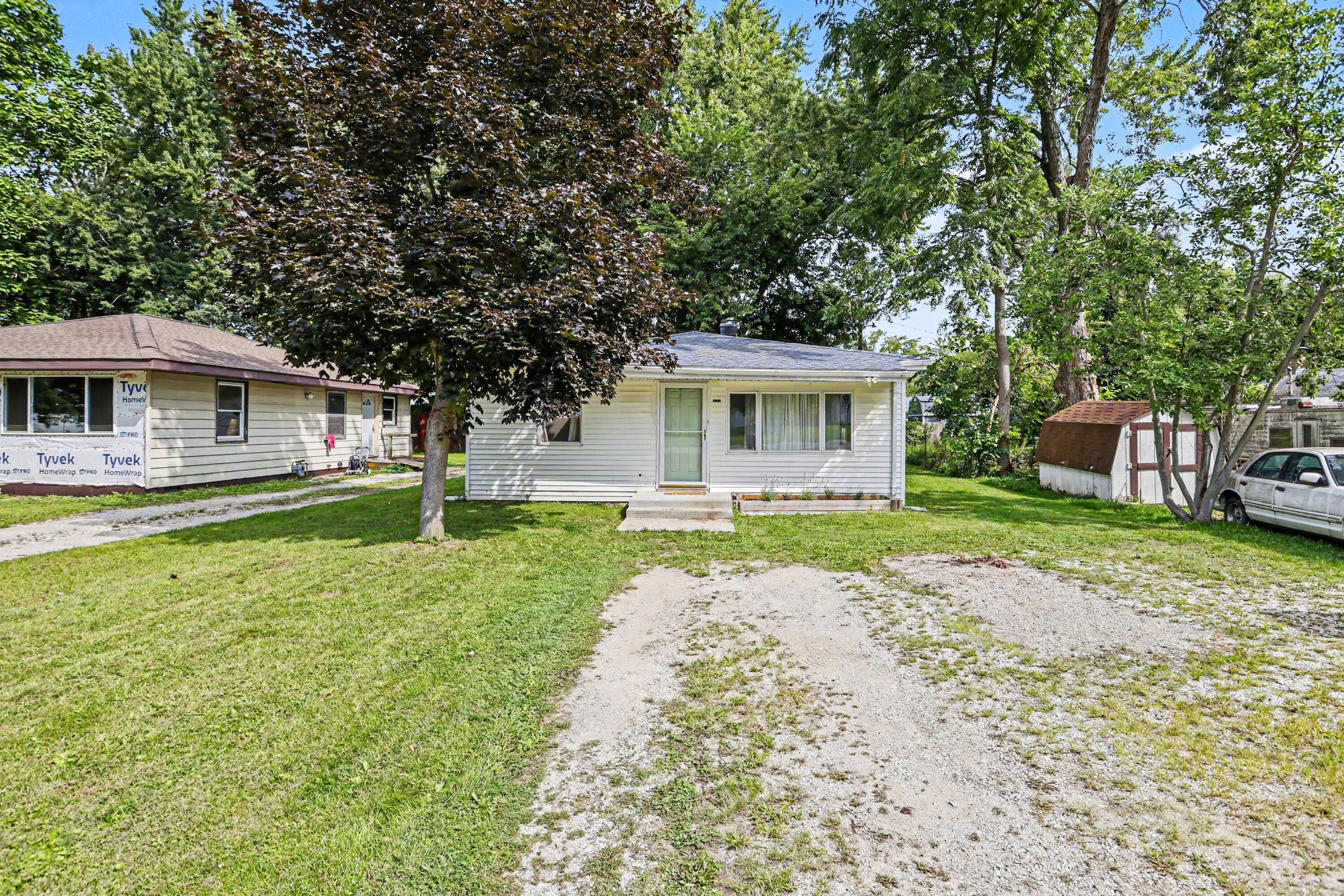 7281 Helen Coloma MI 49038