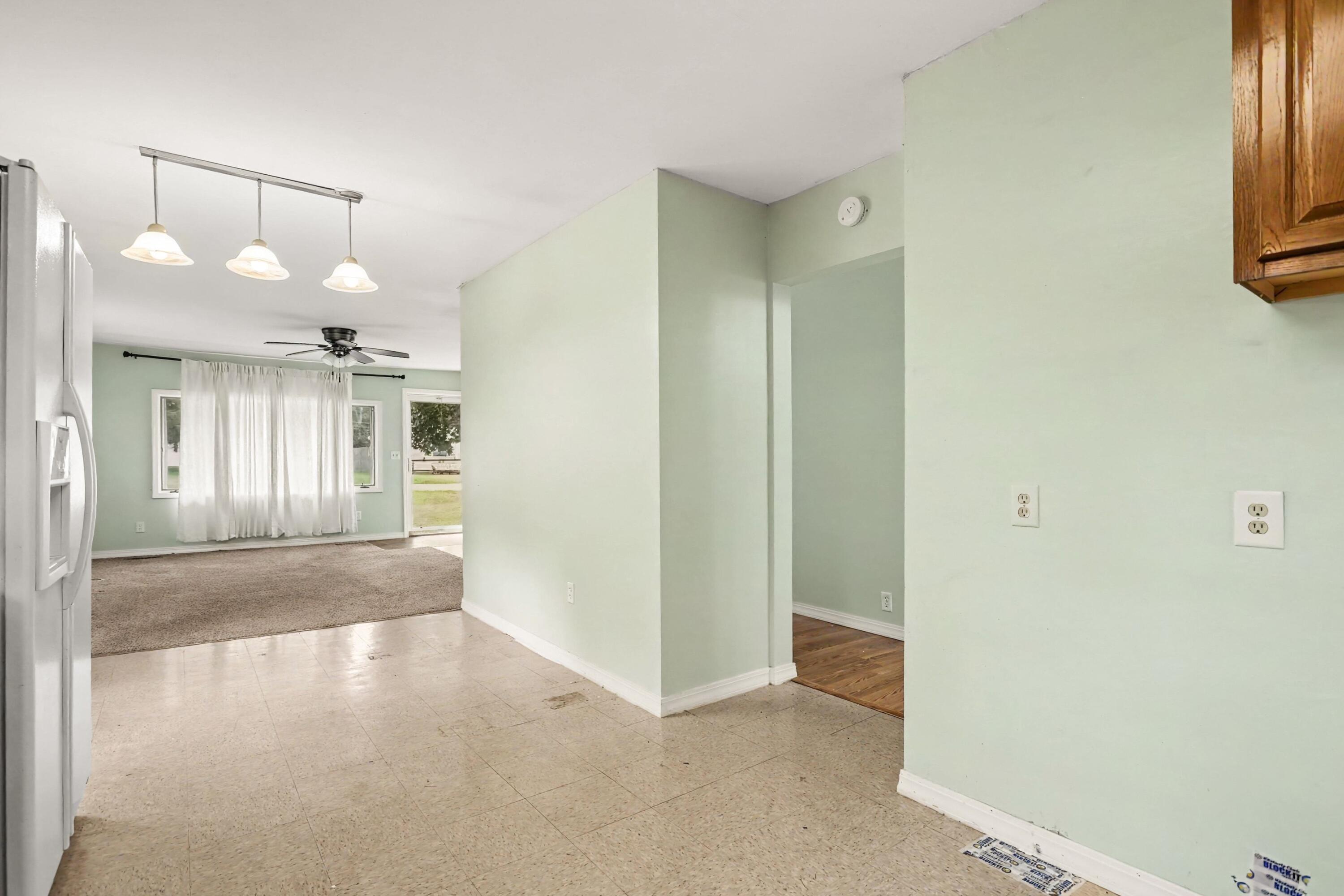 7281 Helen Coloma MI 49038