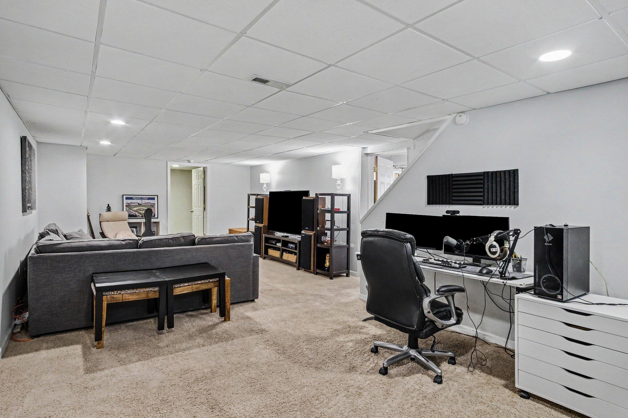 2621 Elmwood Drive SE Grand Rapids MI 49506