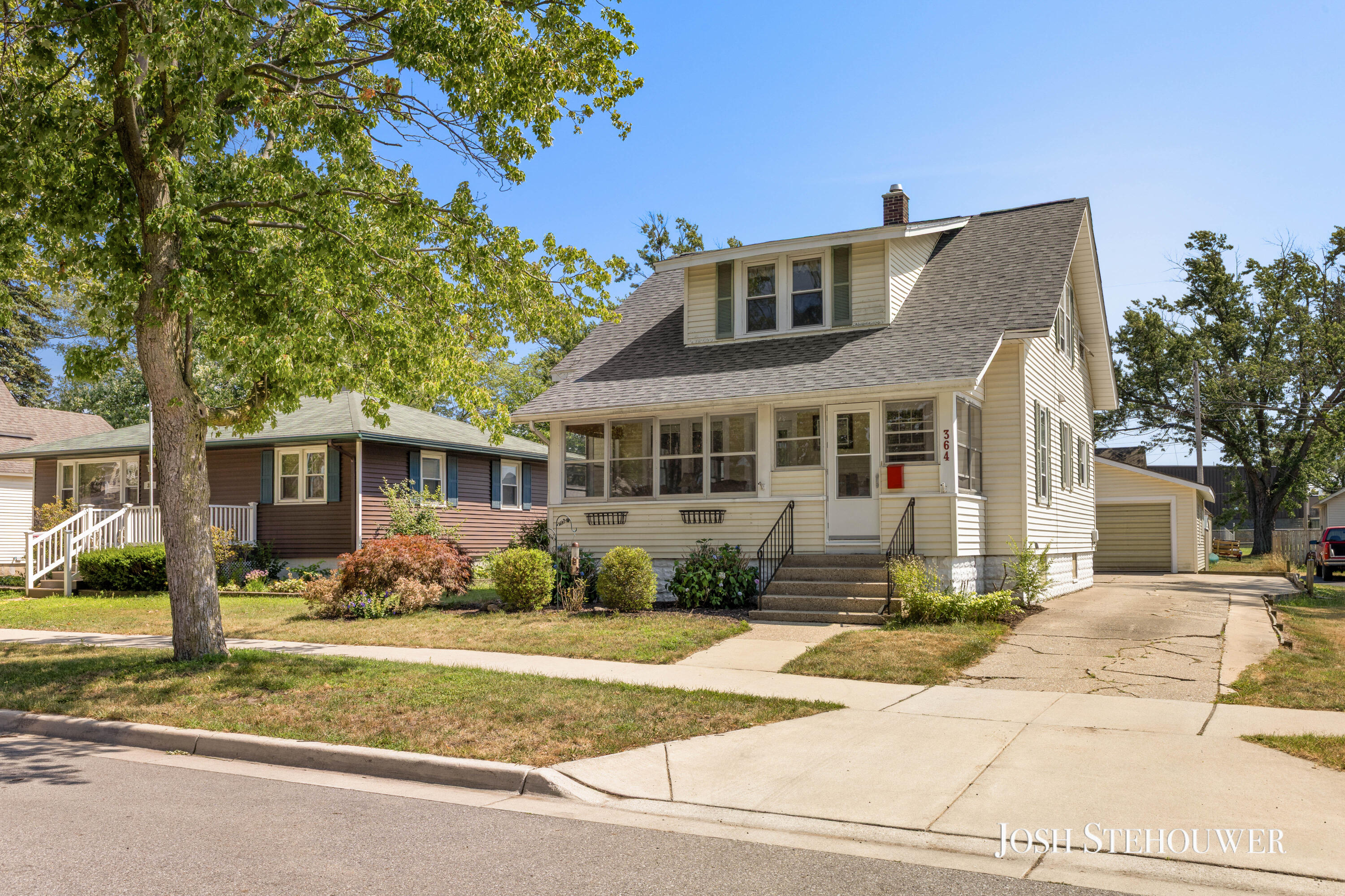 364 W 21st Street Holland MI 49423