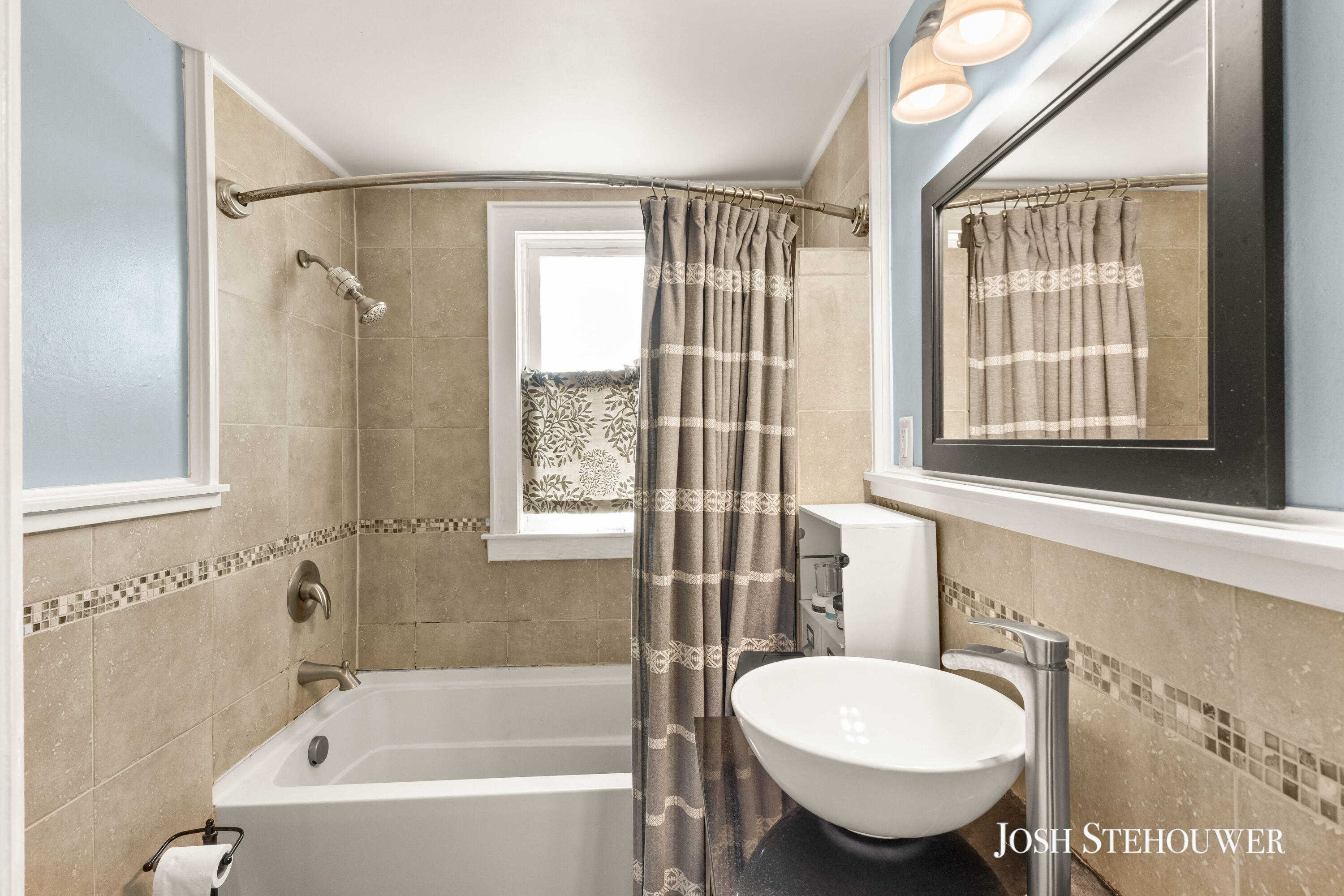 364 W 21st Street Holland MI 49423