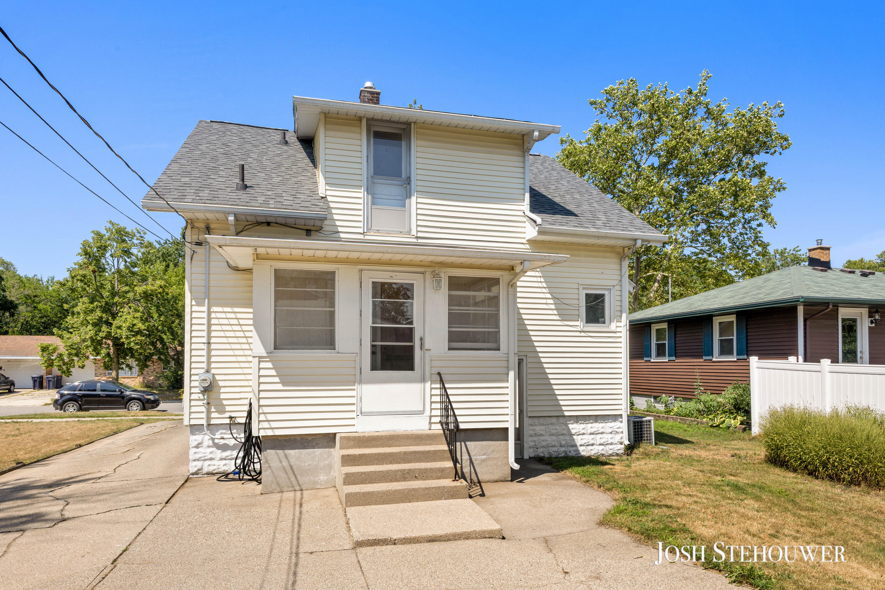 364 W 21st Street Holland MI 49423