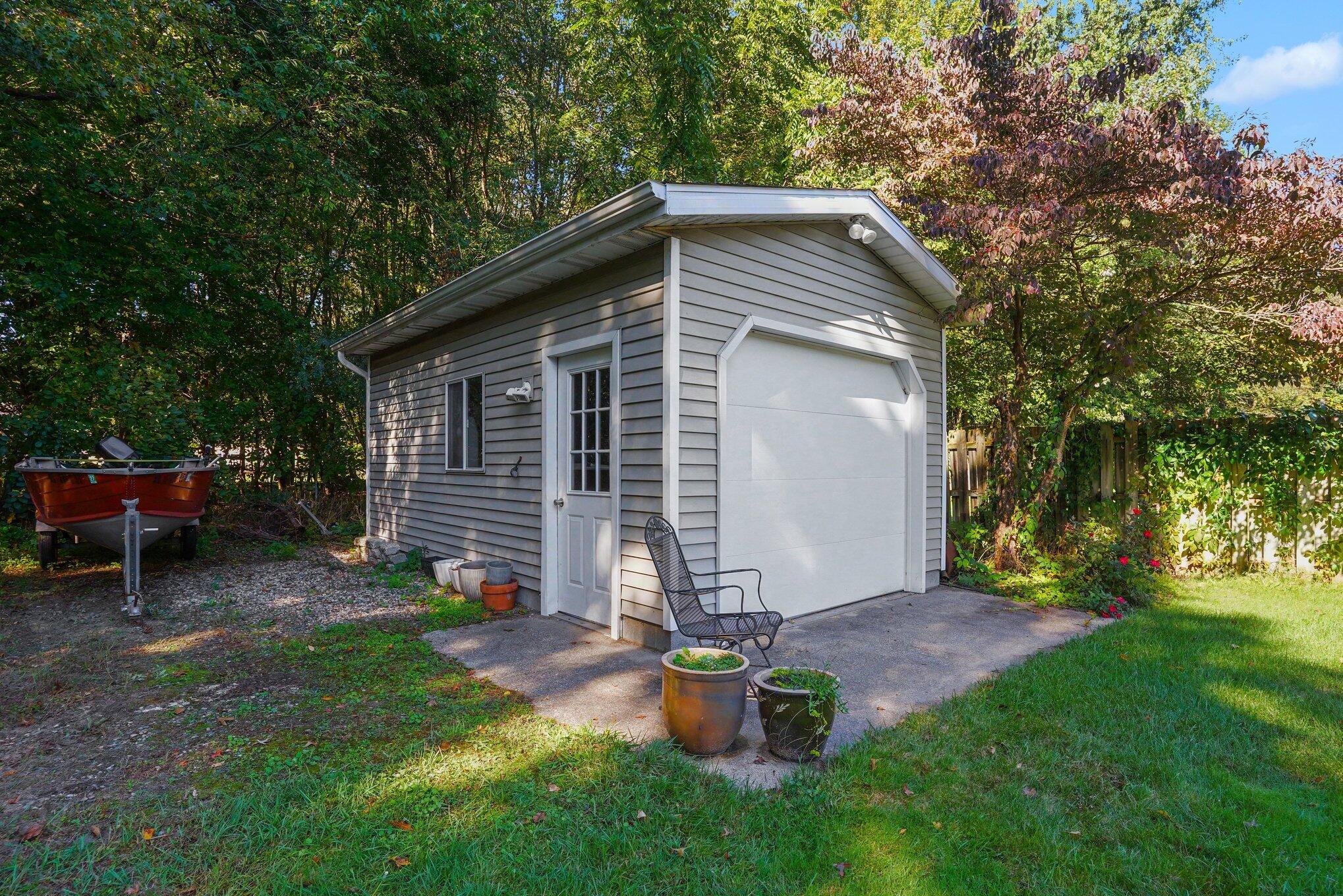 14314 Sunview Drive Holland MI 49424