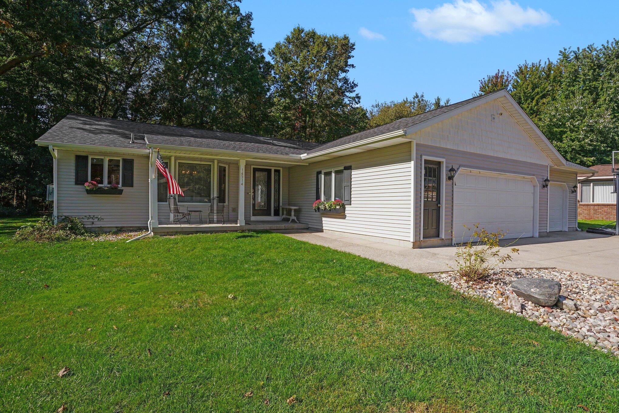 14314 Sunview Drive Holland MI 49424