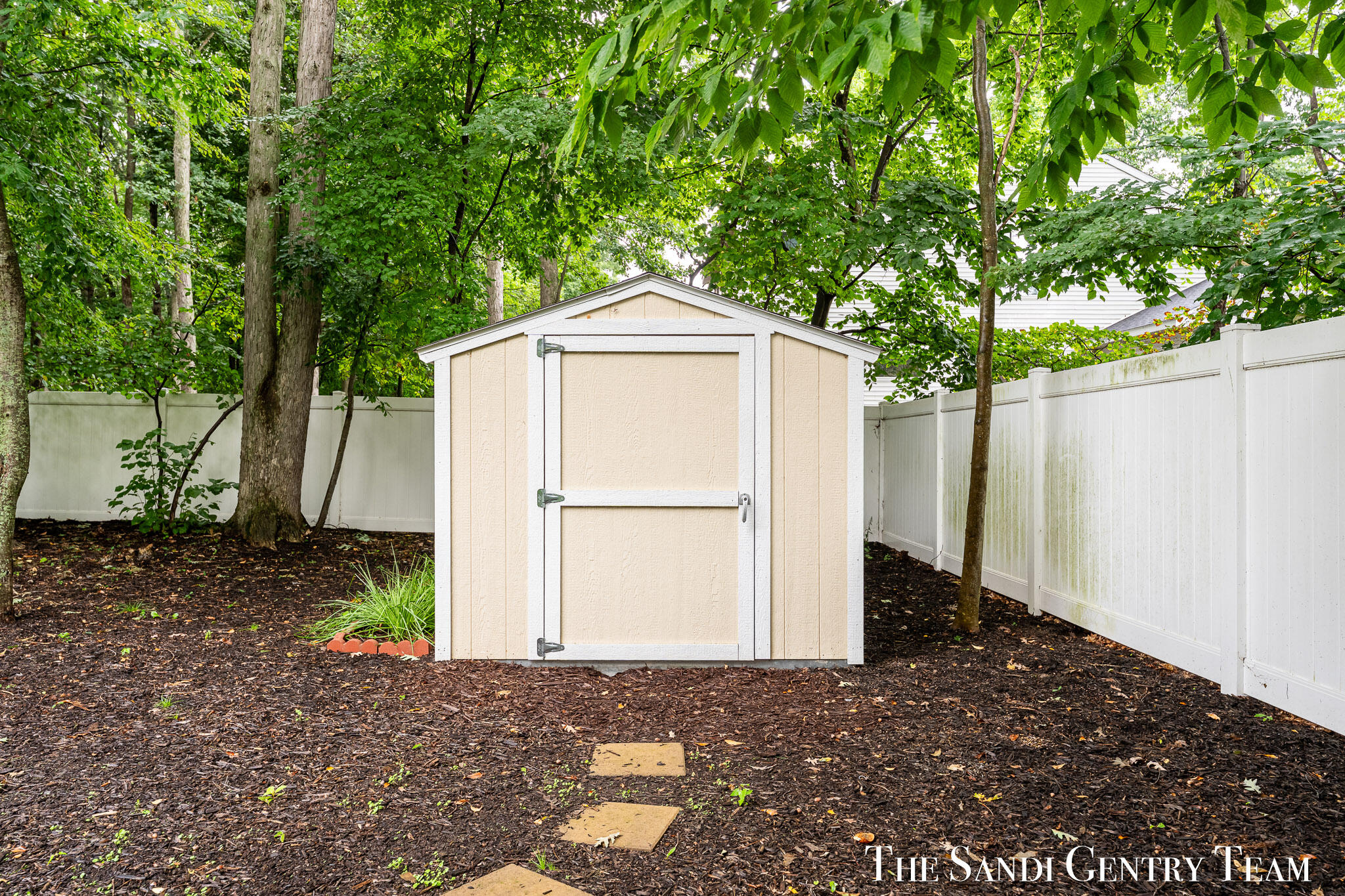 15025 Briarwood Street Grand Haven MI 49417