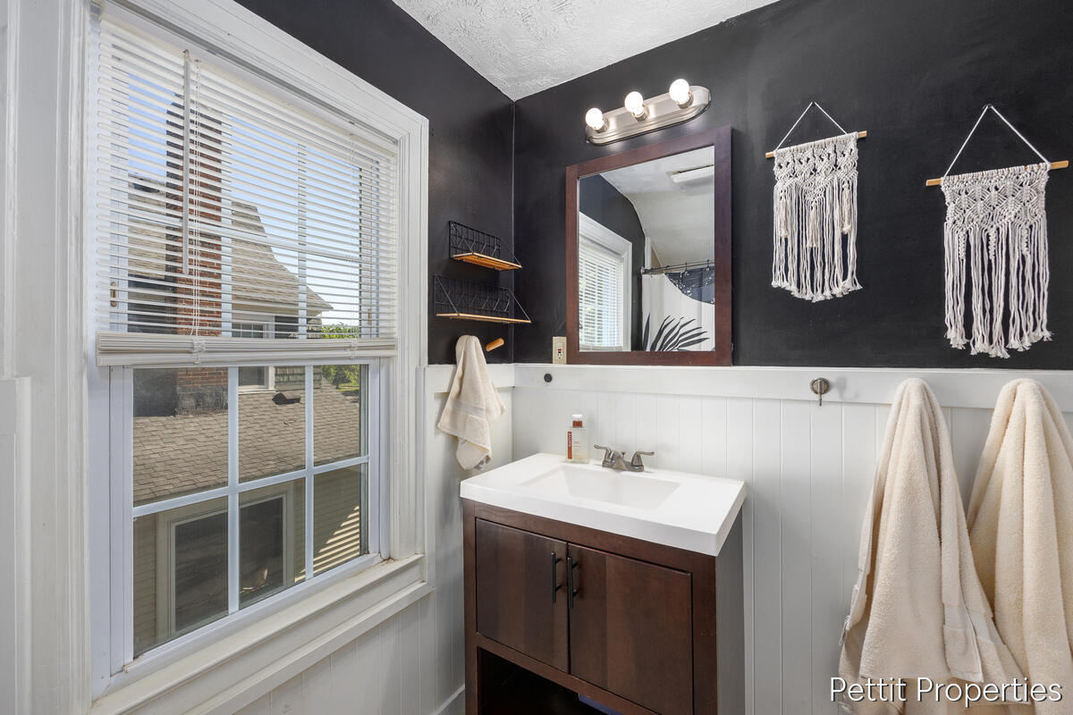 2347 Union Avenue SE Grand Rapids MI 49507
