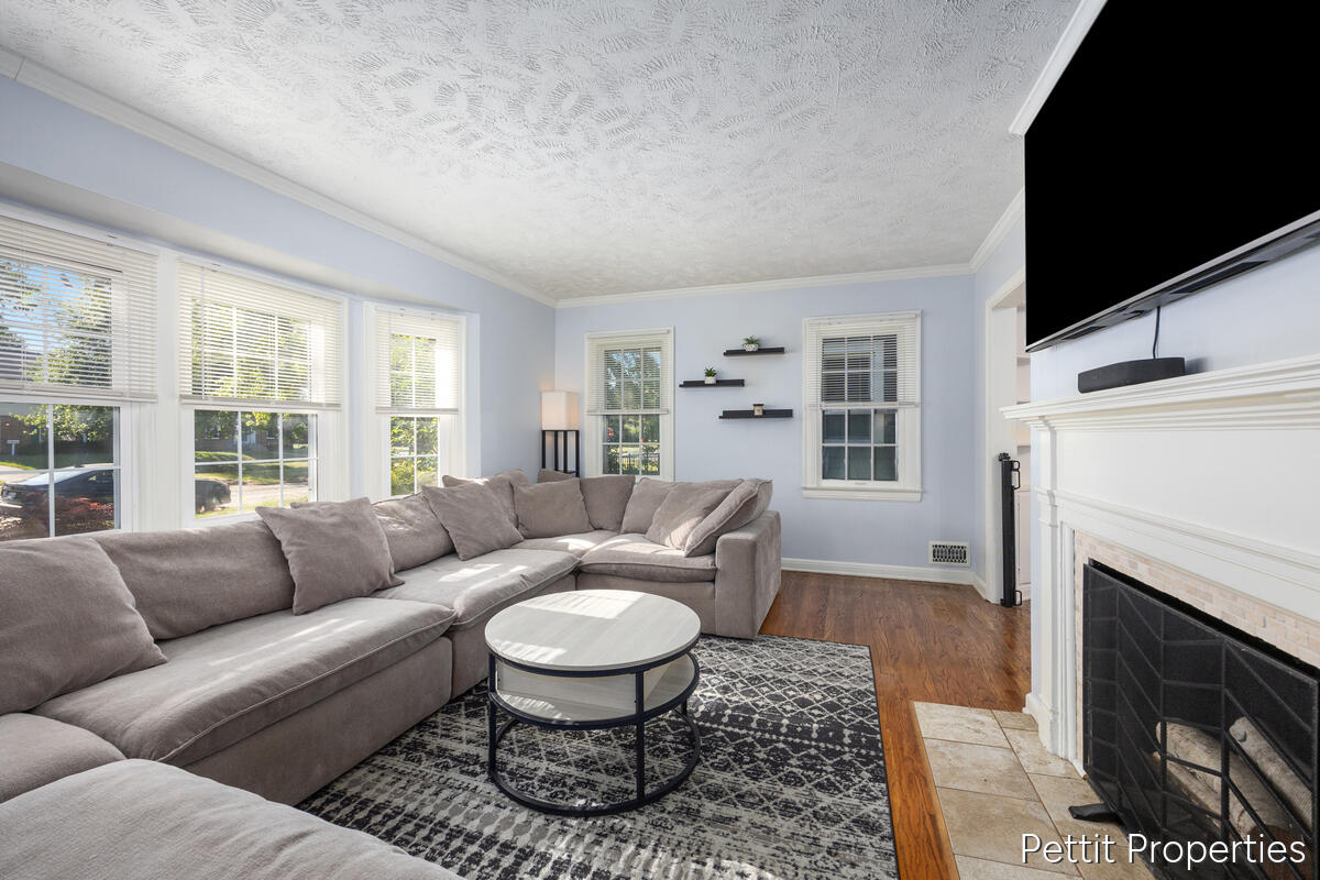 2347 Union Avenue SE Grand Rapids MI 49507