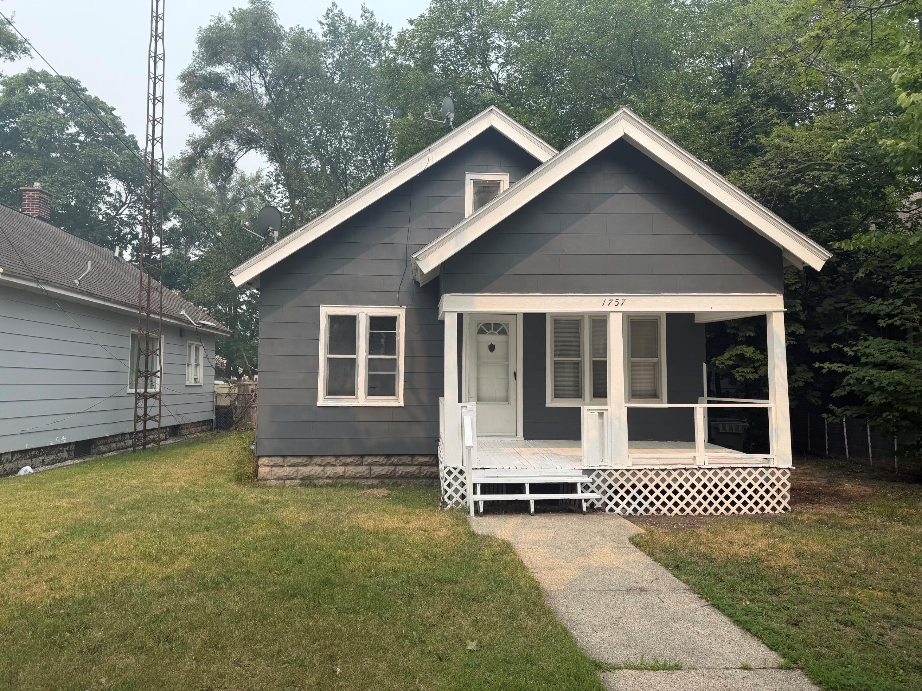 1757 Smith Street Muskegon MI 49442