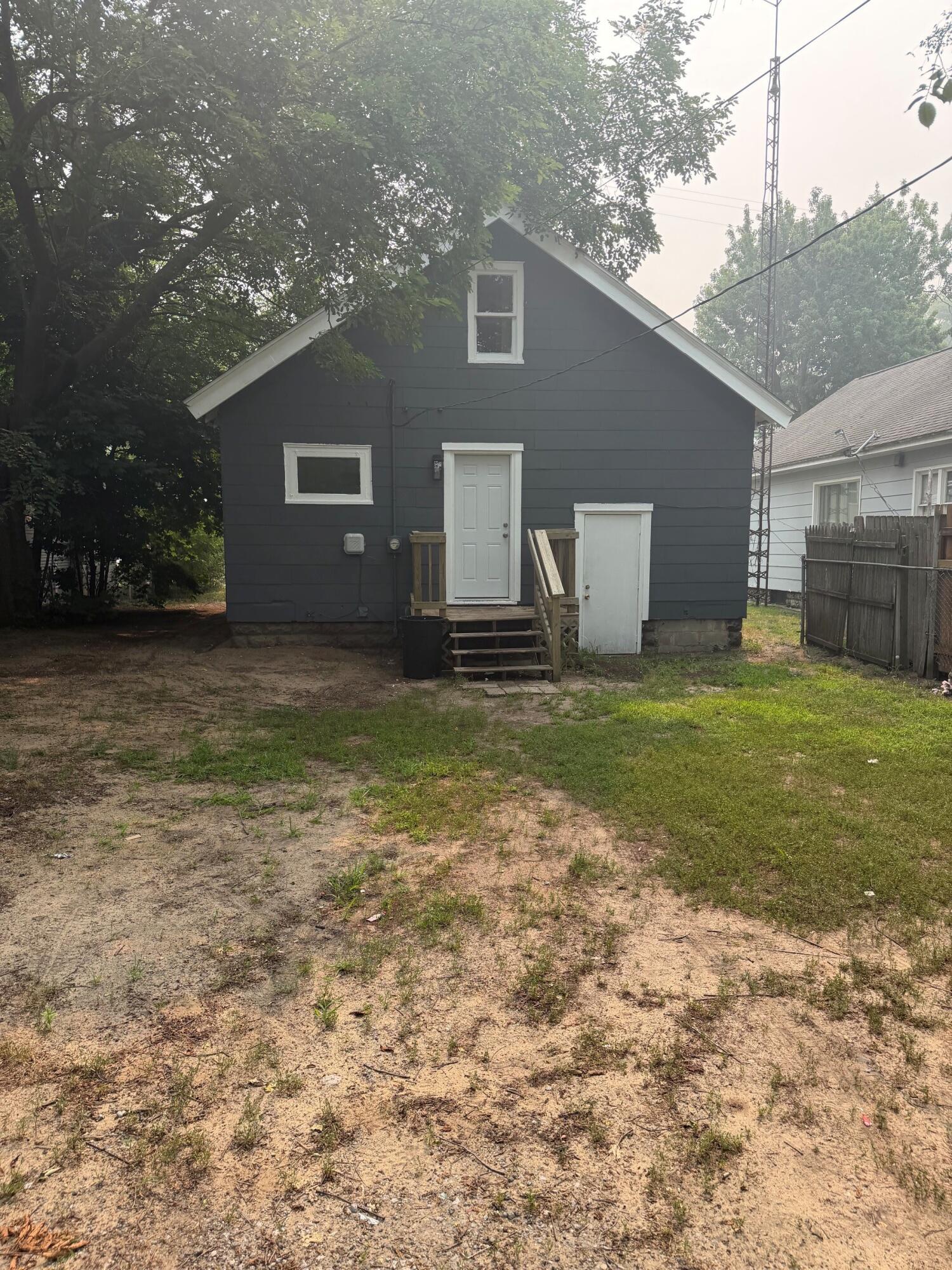 1757 Smith Street Muskegon MI 49442