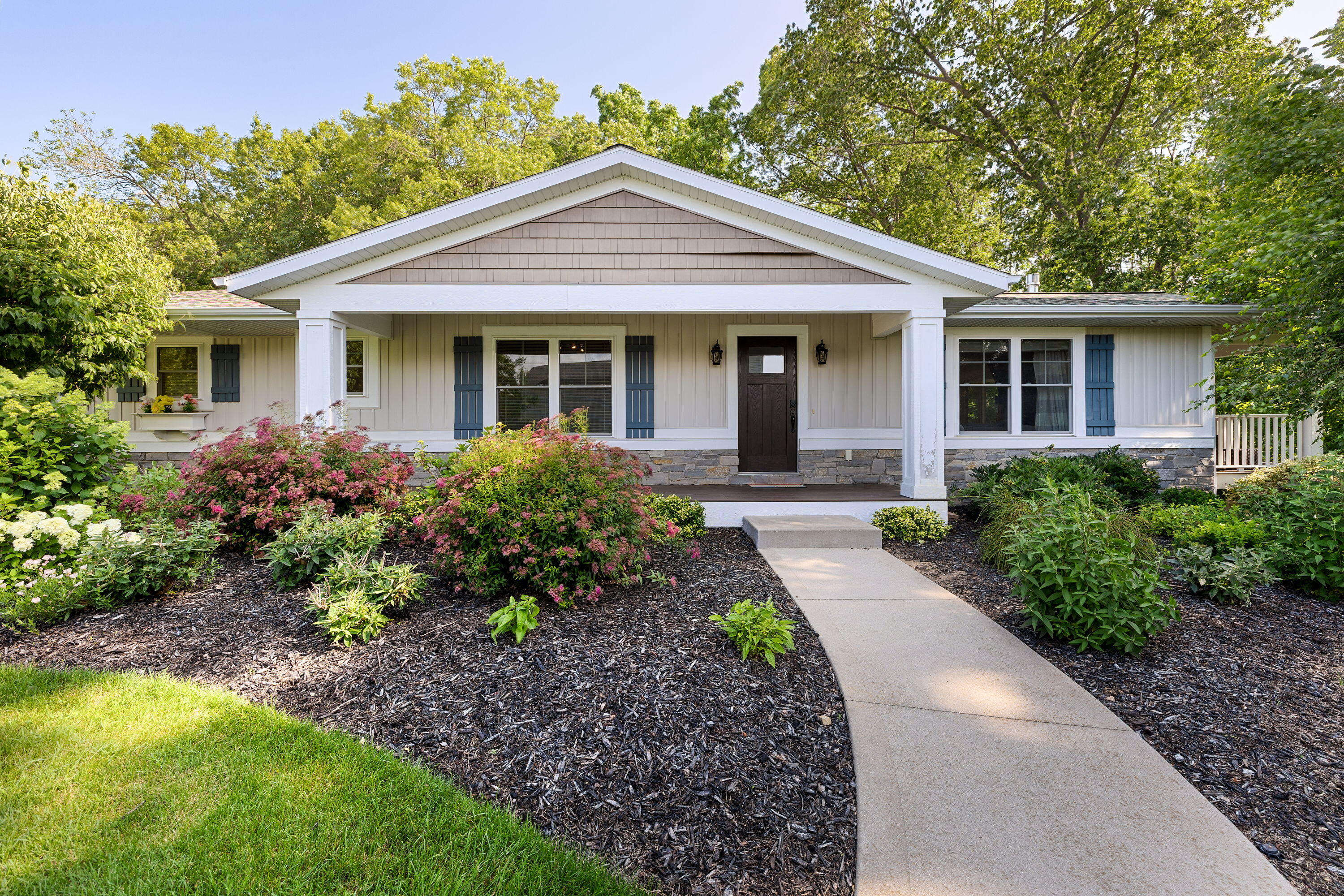 648 Francis Street Saugatuck MI 49453