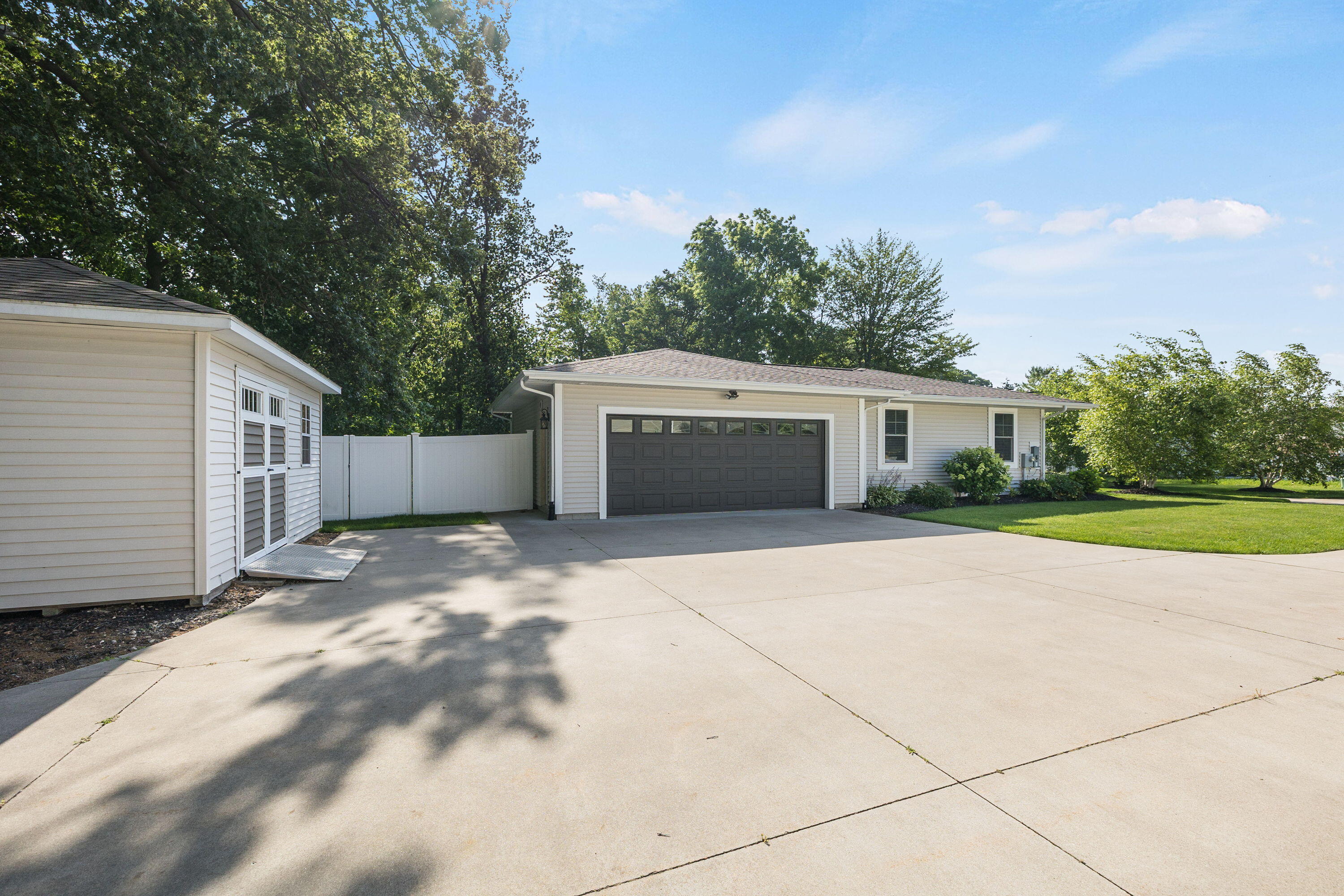 648 Francis Street Saugatuck MI 49453
