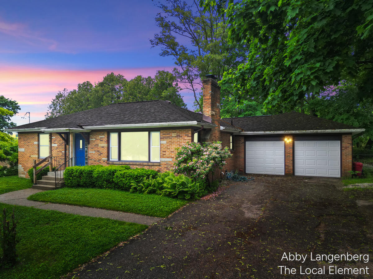 450 Newberg Avenue NW Grand Rapids MI 49504