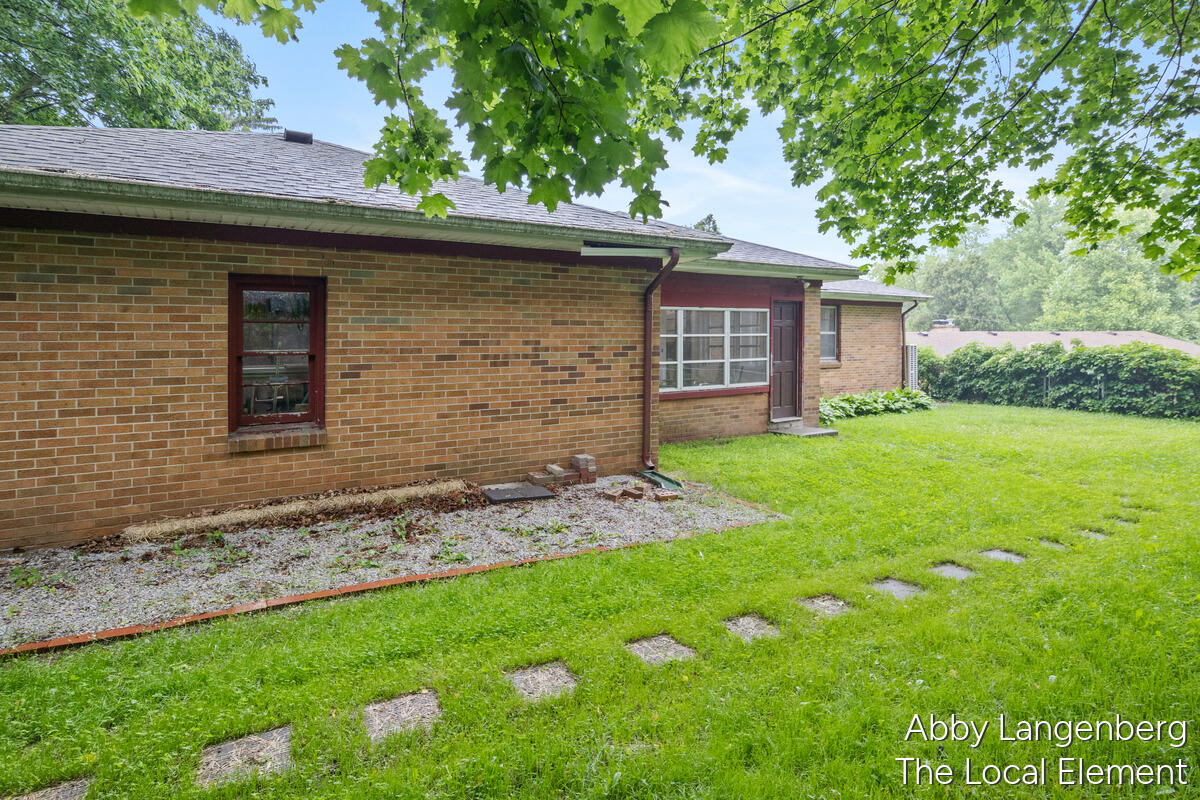 450 Newberg Avenue NW Grand Rapids MI 49504
