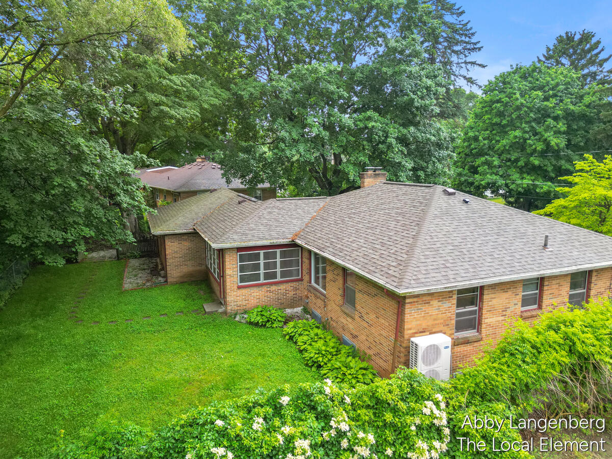450 Newberg Avenue NW Grand Rapids MI 49504