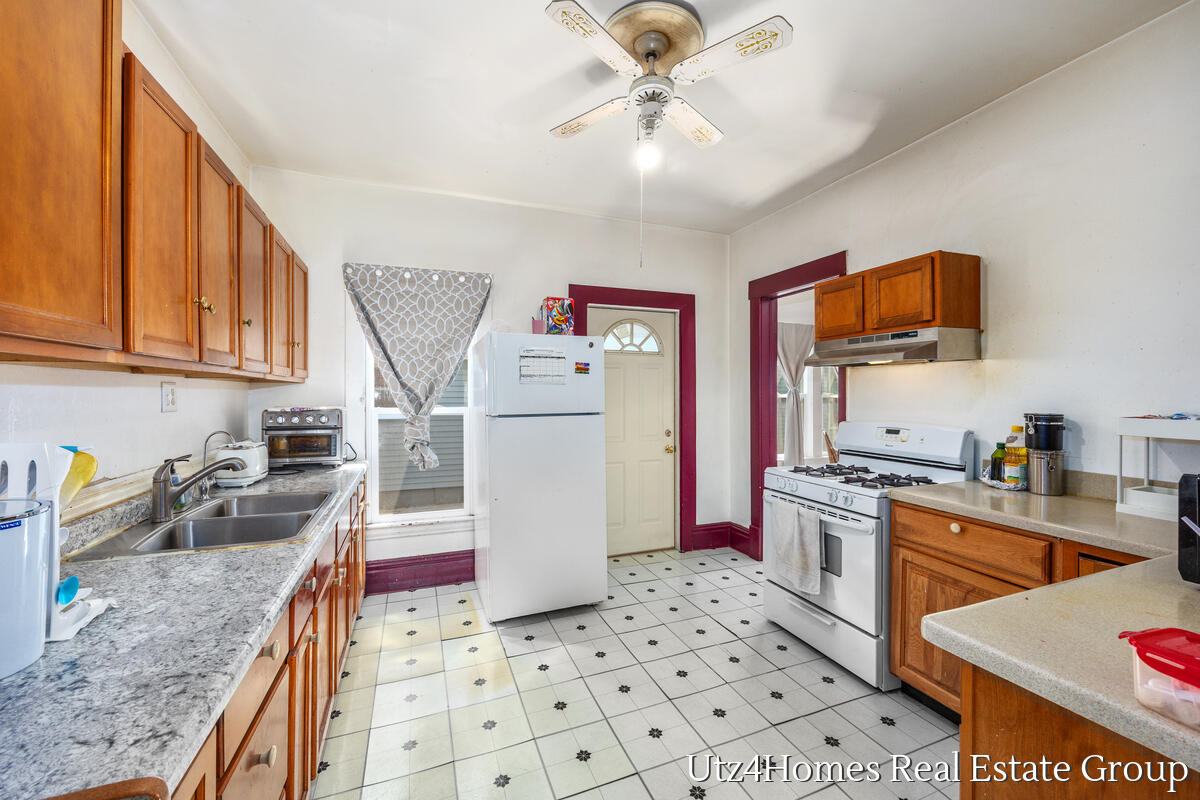 139 Sutton Street SW Grand Rapids MI 49507