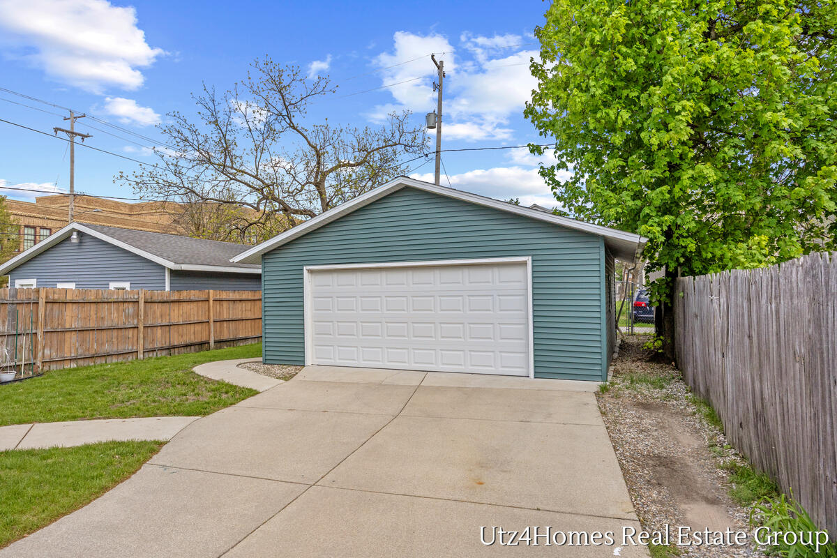 139 Sutton Street SW Grand Rapids MI 49507