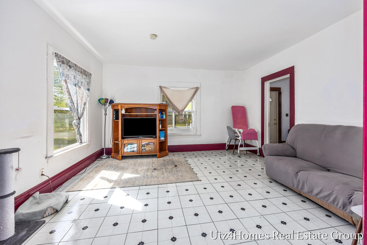 139 Sutton Street SW Grand Rapids MI 49507