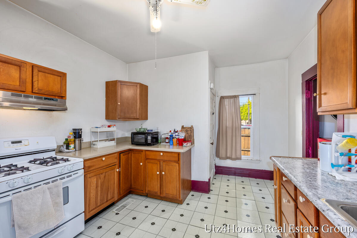 139 Sutton Street SW Grand Rapids MI 49507
