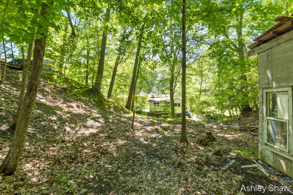 7101 114th Avenue Fennville MI 49408