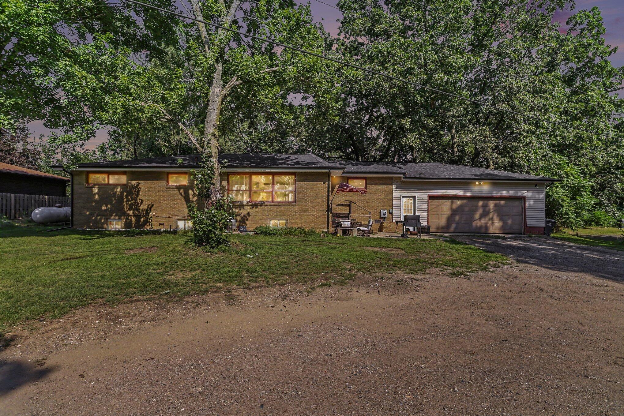 5105 Wayside Path Stevensville MI 49127