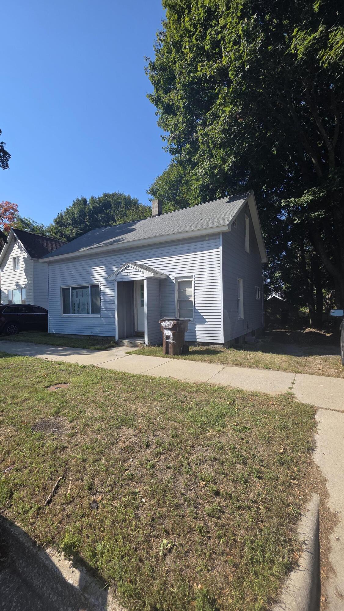 207 N Rath Avenue Ludington MI 49431