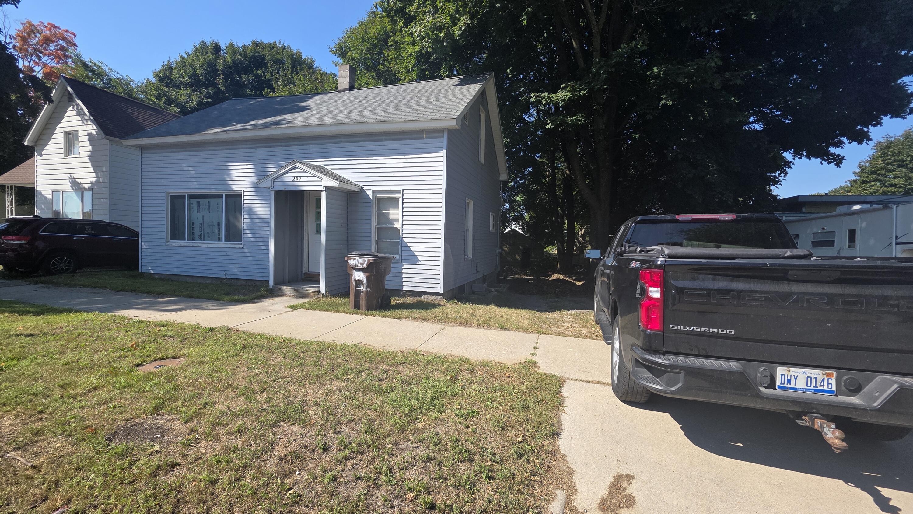 207 N Rath Avenue Ludington MI 49431