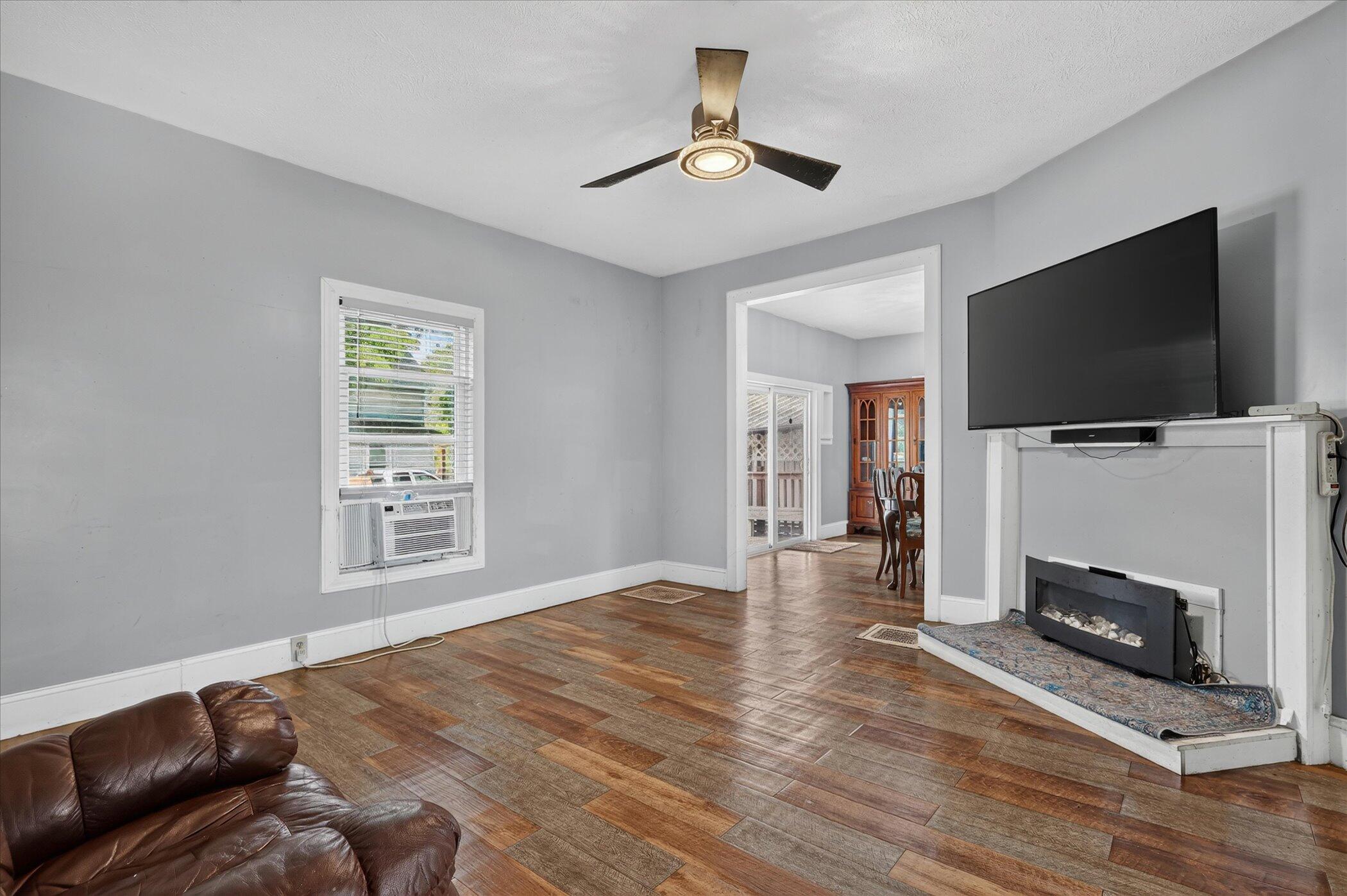 243 Delaware Street SE Grand Rapids MI 49507