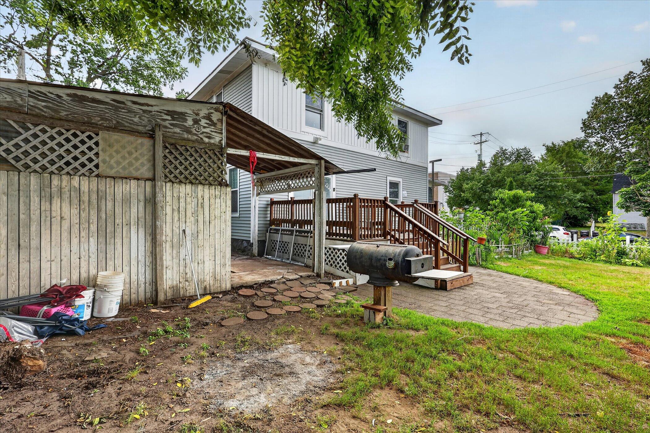 243 Delaware Street SE Grand Rapids MI 49507