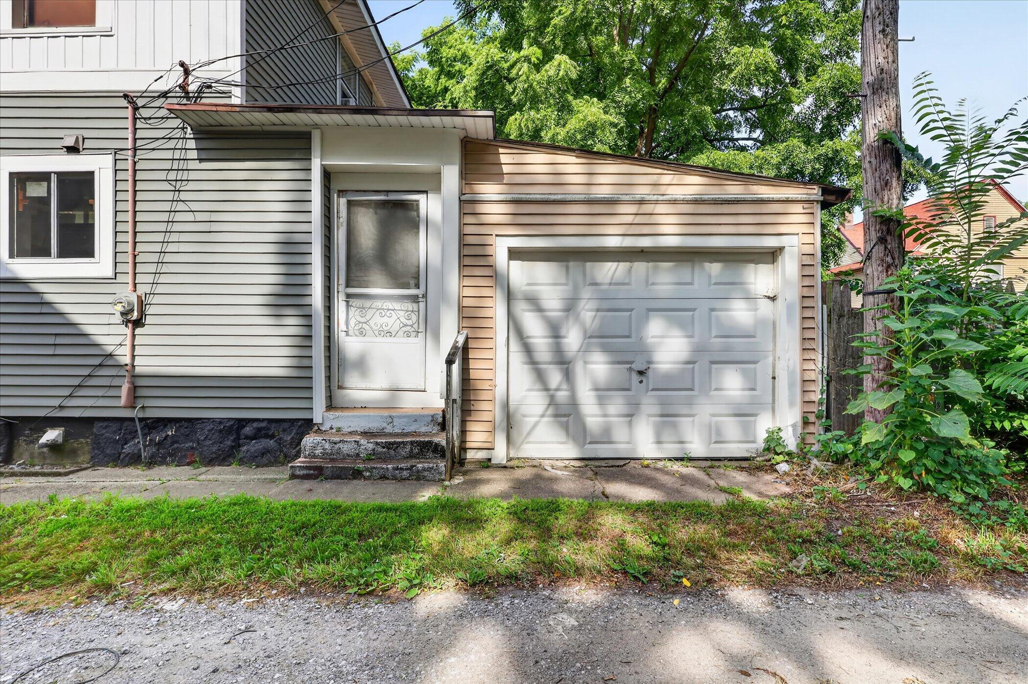 243 Delaware Street SE Grand Rapids MI 49507