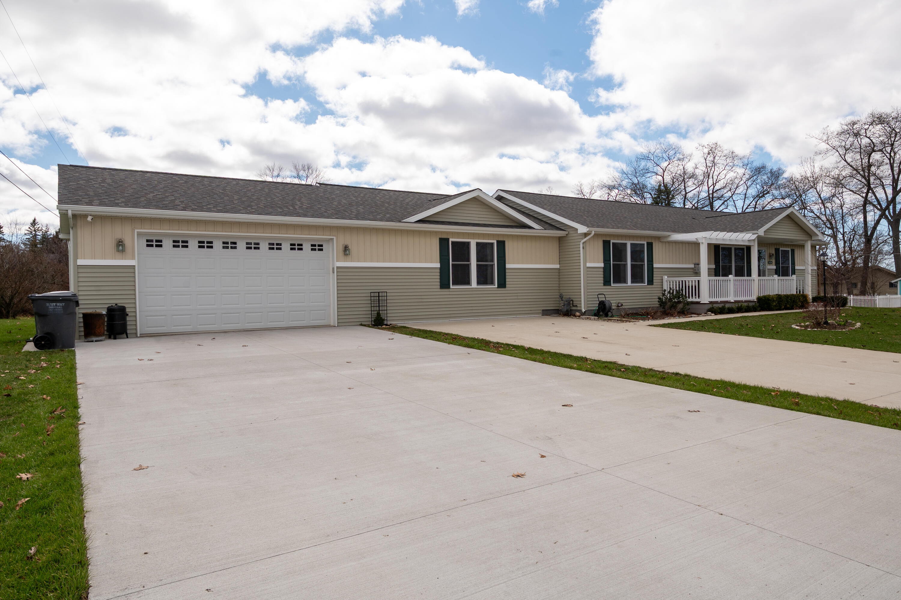 50306 Pleasant Street Dowagiac MI 49047
