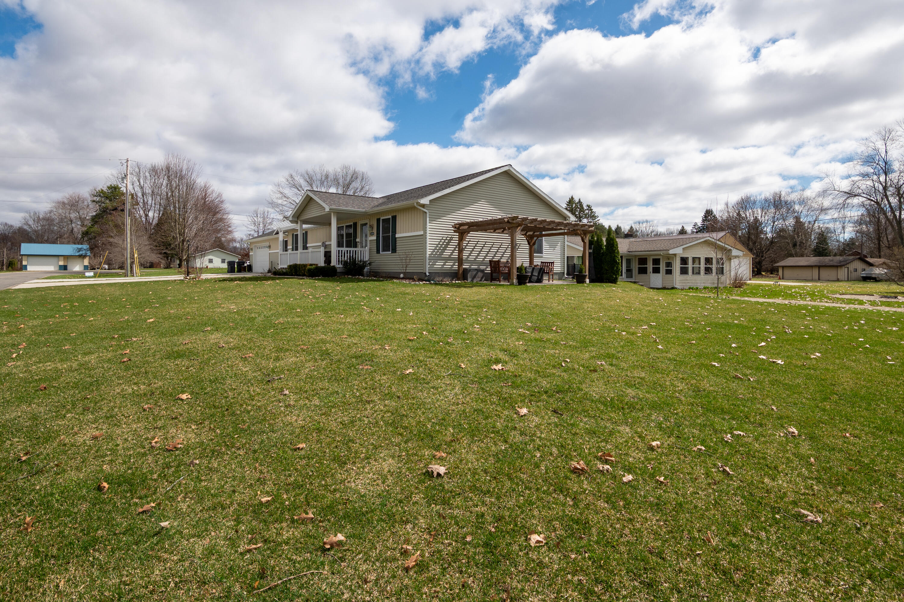 50306 Pleasant Street Dowagiac MI 49047