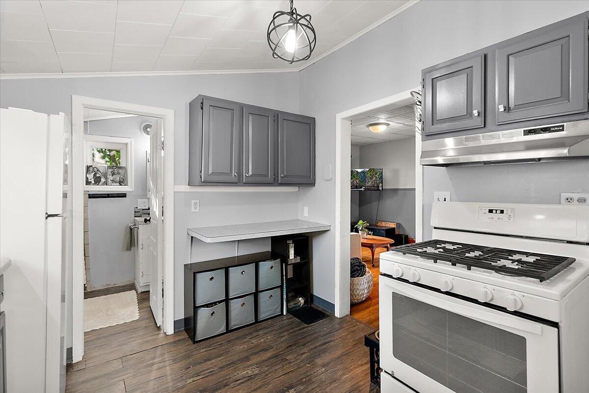 1006 Hovey Street SW Grand Rapids MI 49504