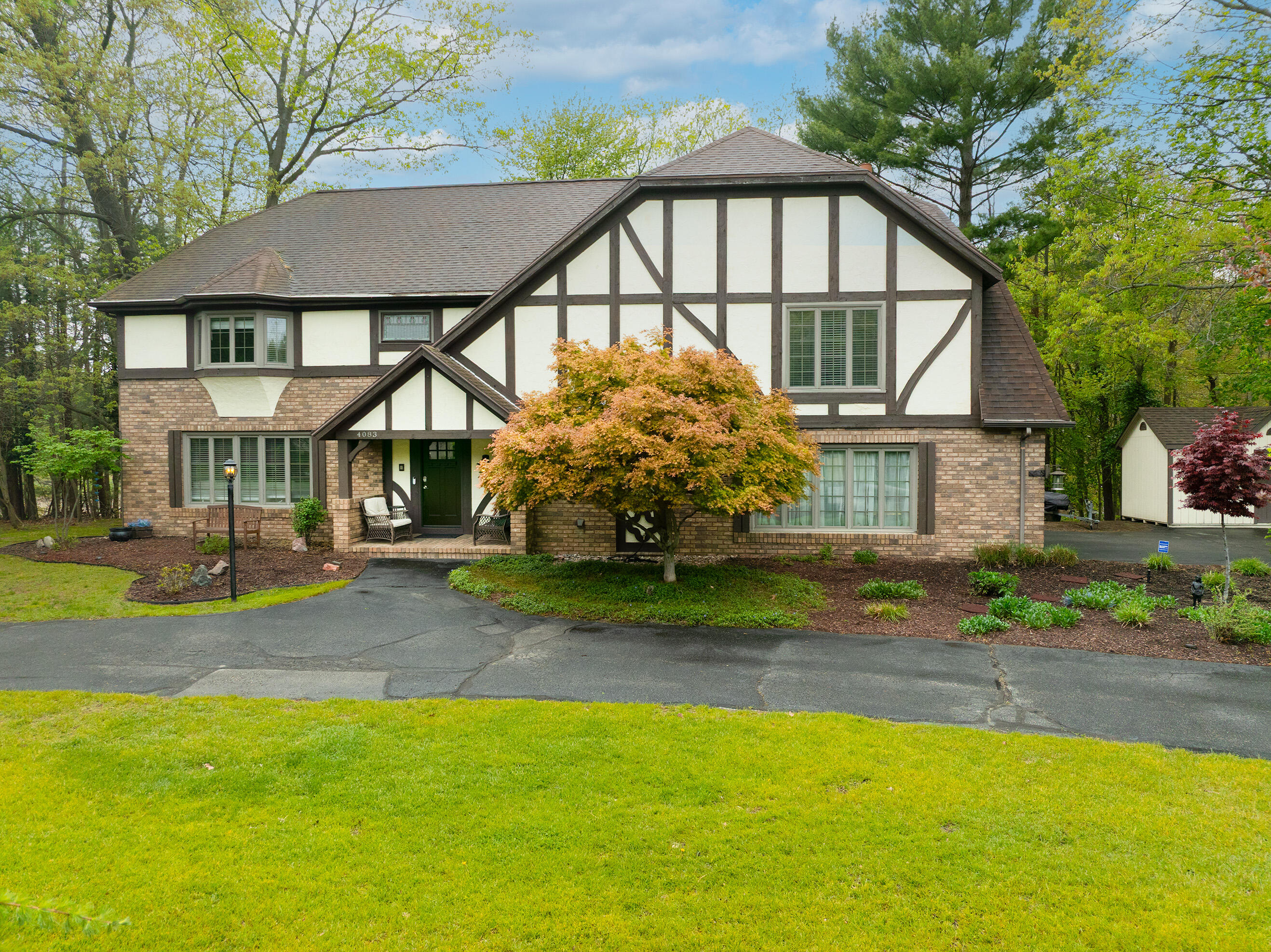 4083 Braeburn Drive Muskegon MI 49441